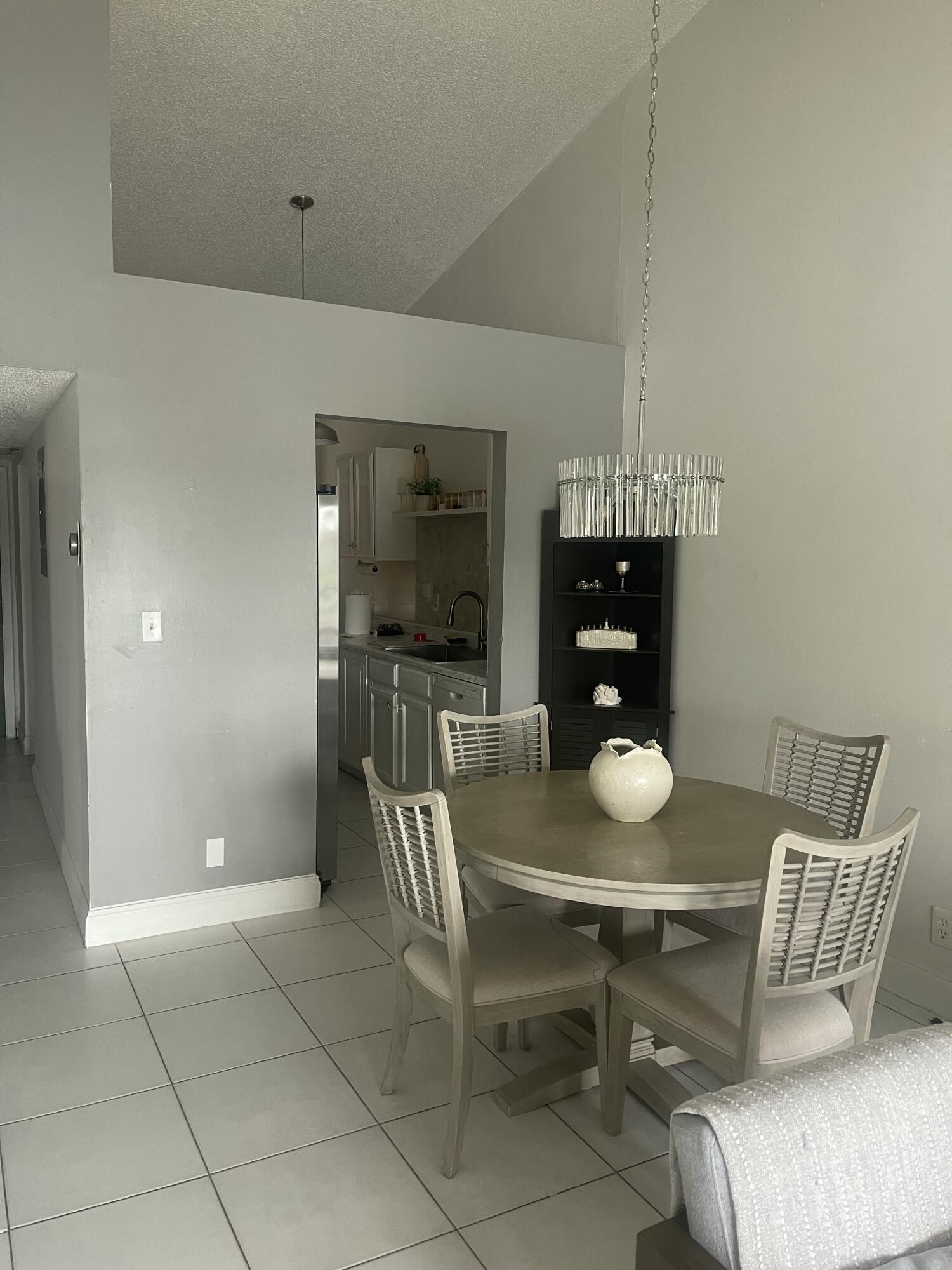 WELLEBY SHORES CONDOMINIUM 6 - Residential