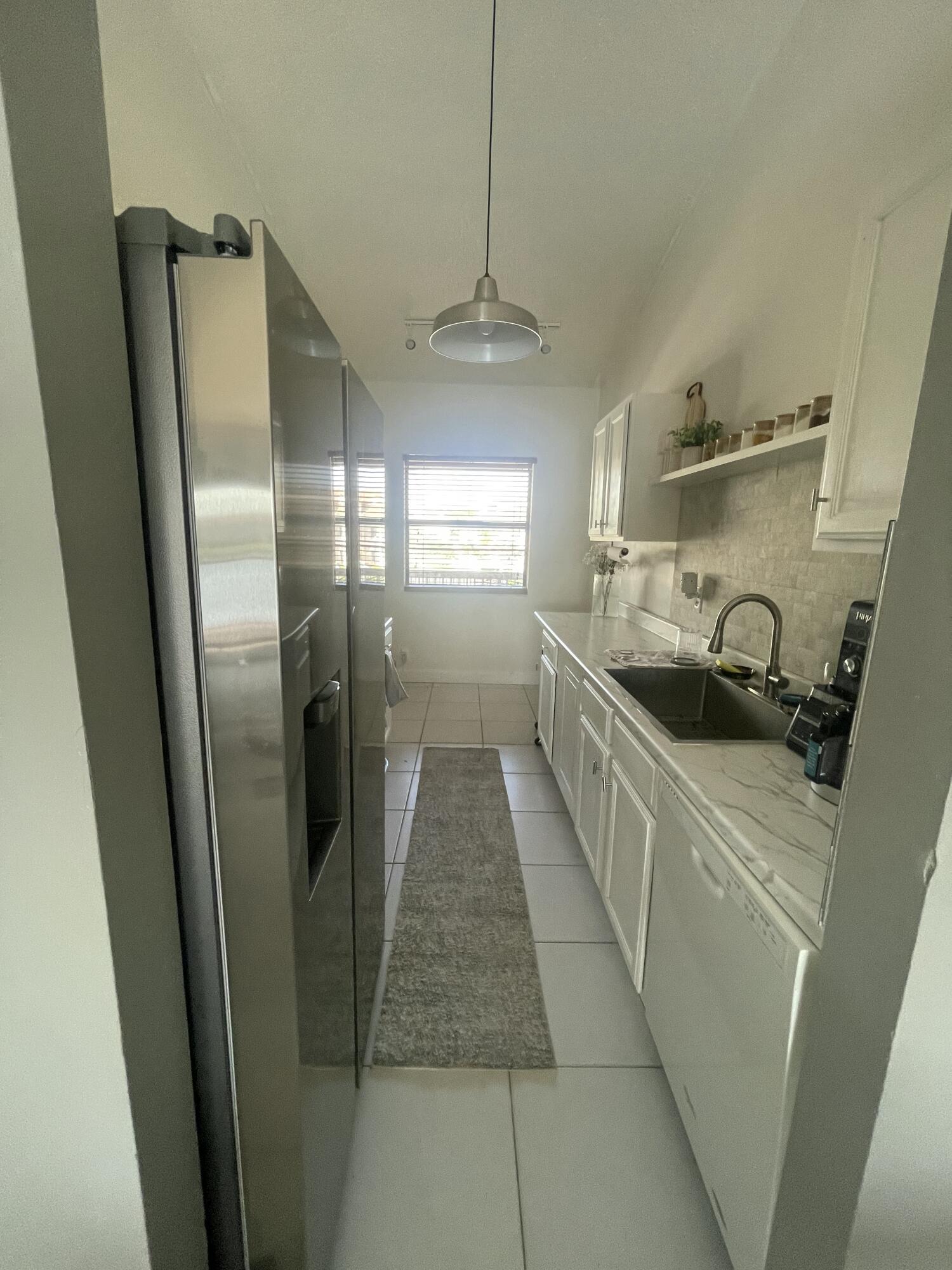 WELLEBY SHORES CONDOMINIUM 6 - Residential