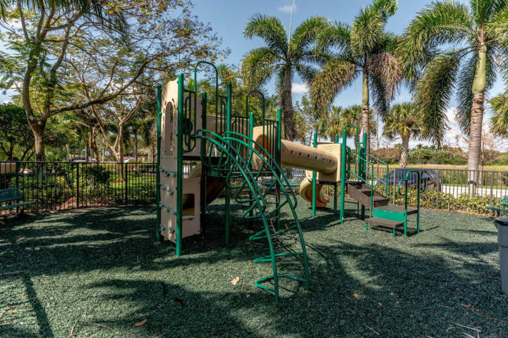 MONTEREY BAY PUD - Residential Lease