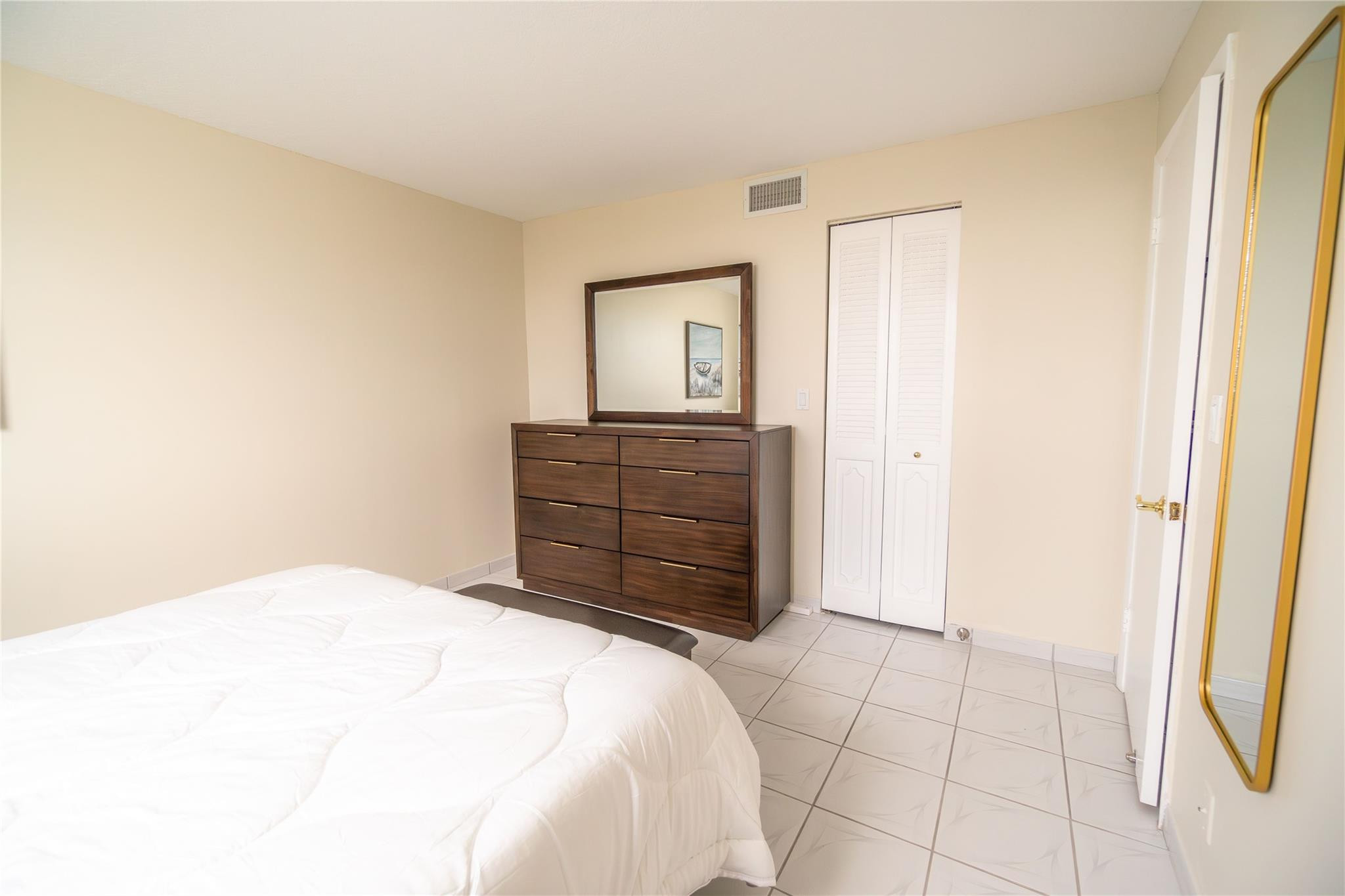 Meadowbrook Lakes View - Residential