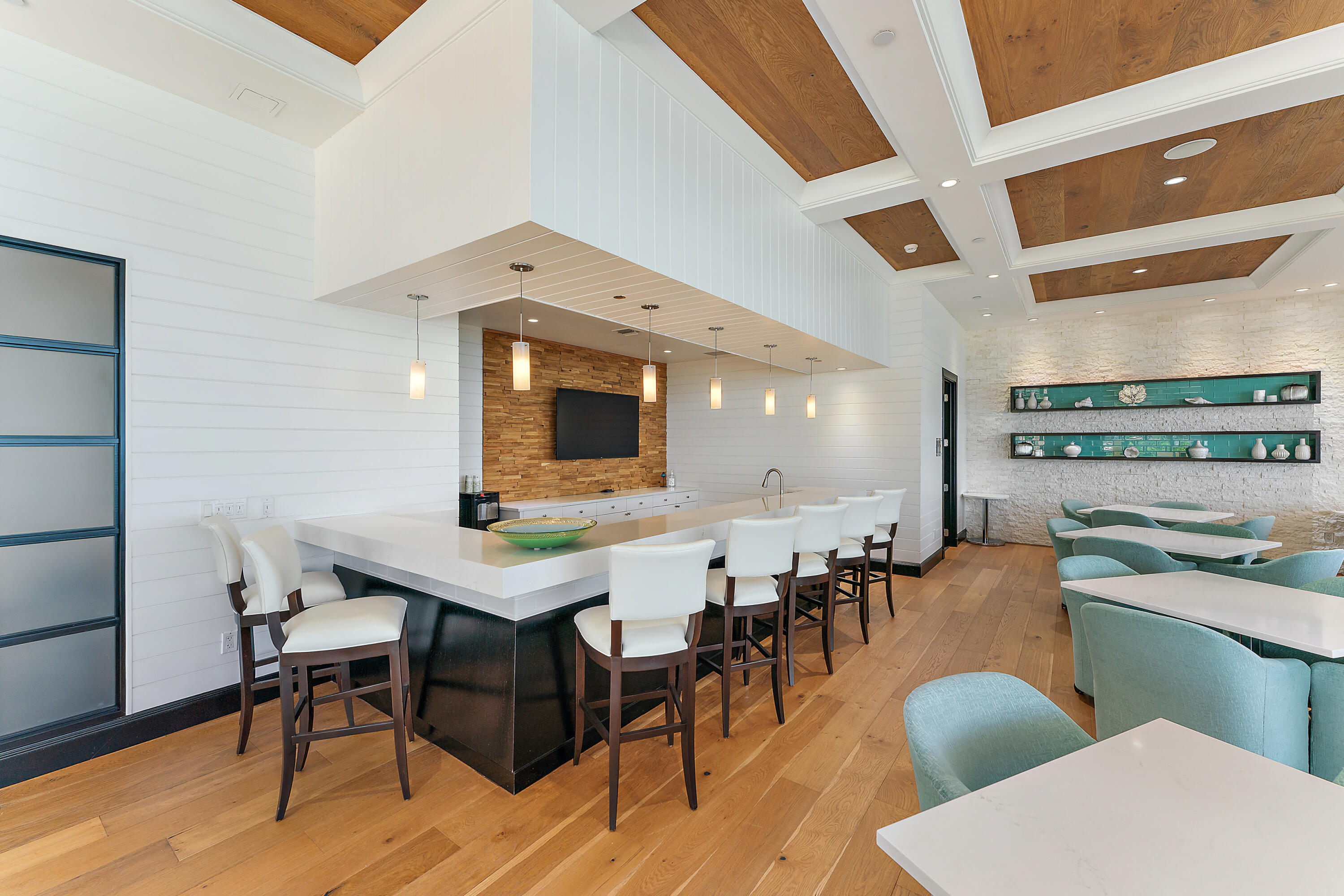 OCEAN'S EDGE - Residential