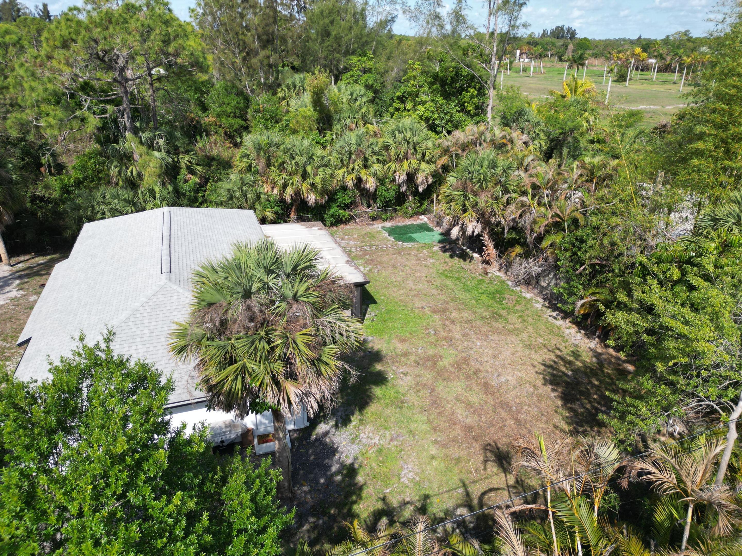 LOXAHATCHEE GROVES - Residential