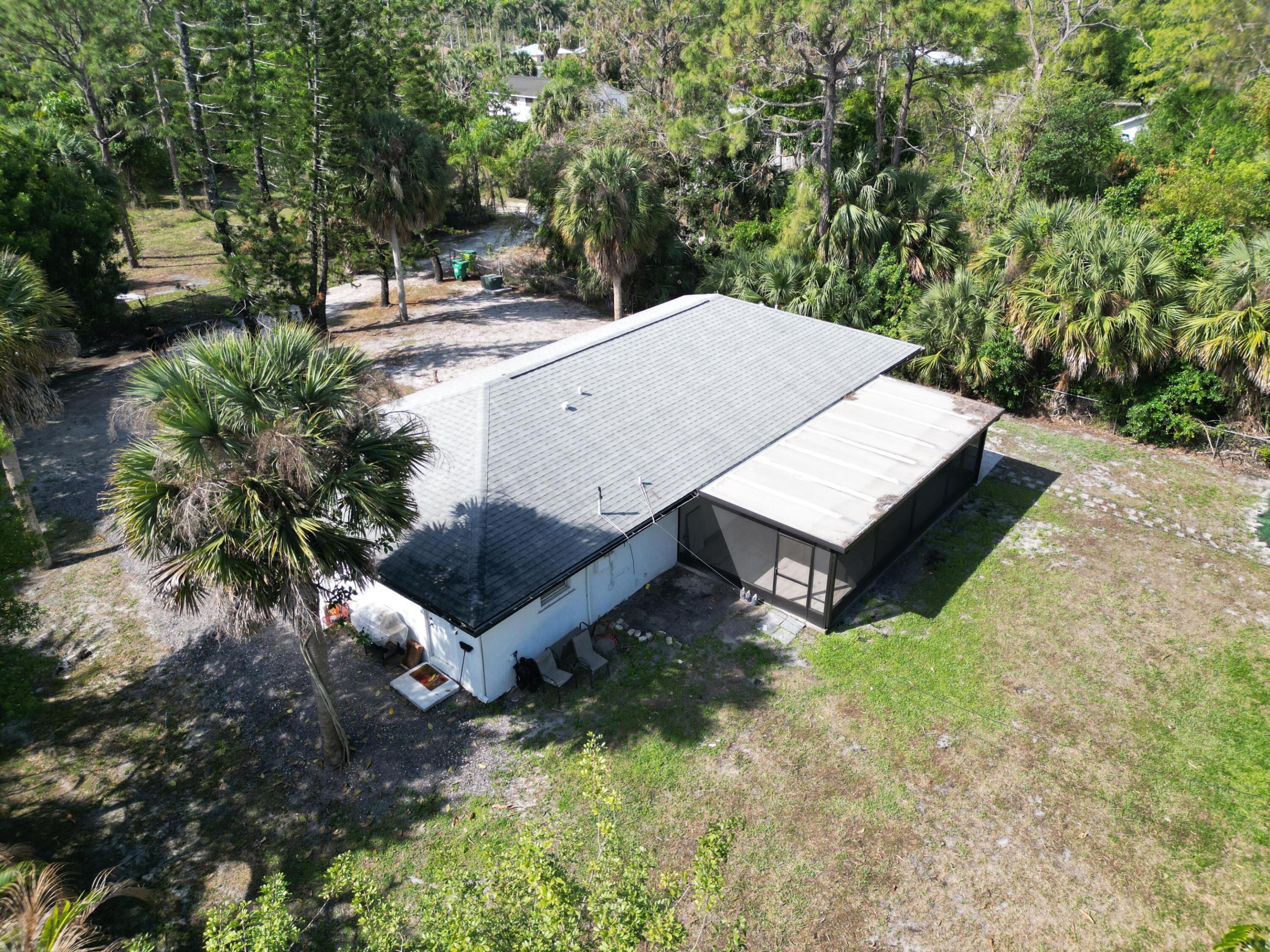 LOXAHATCHEE GROVES - Residential