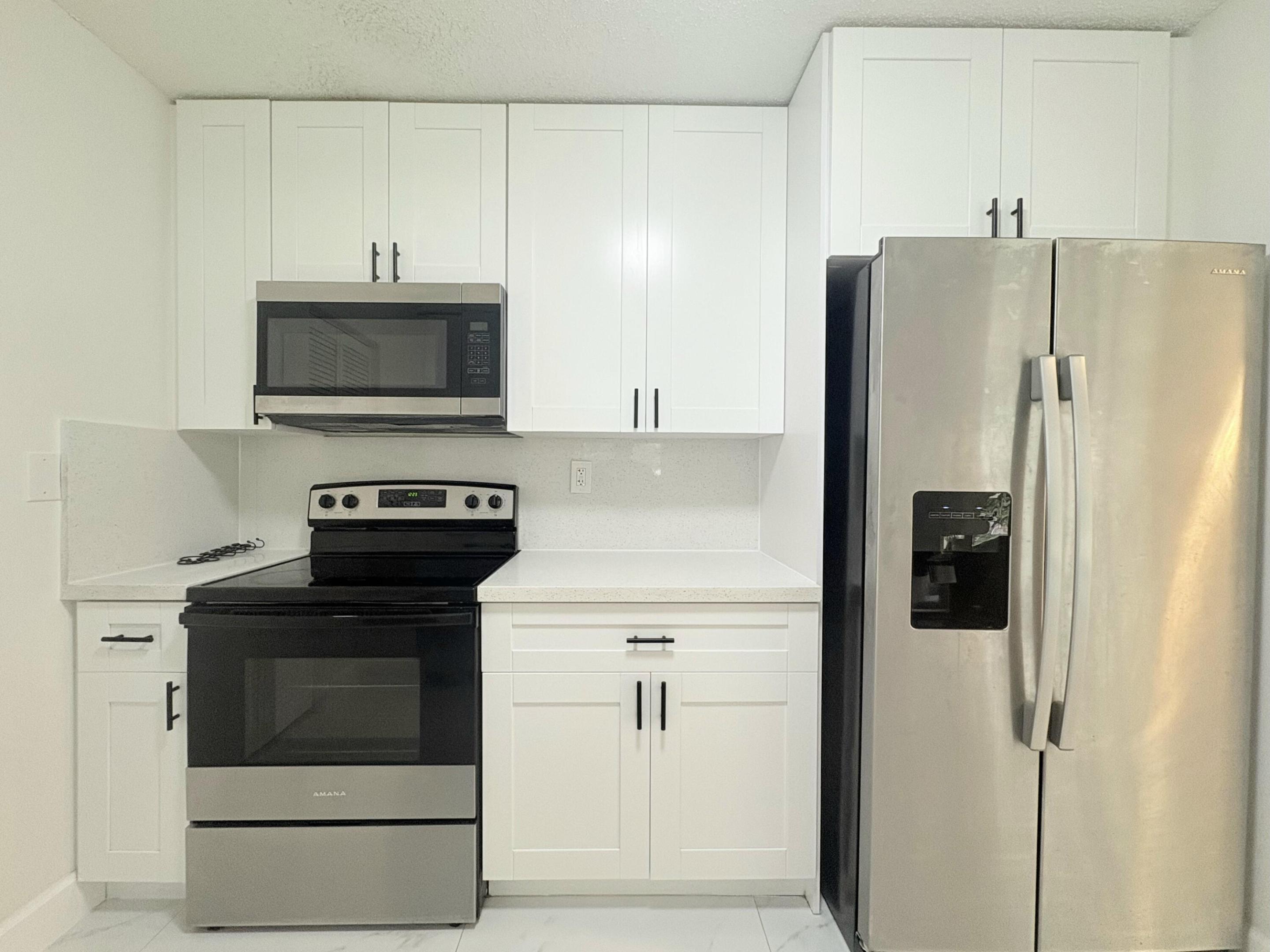 LOXAHATCHEE GROVES - Residential