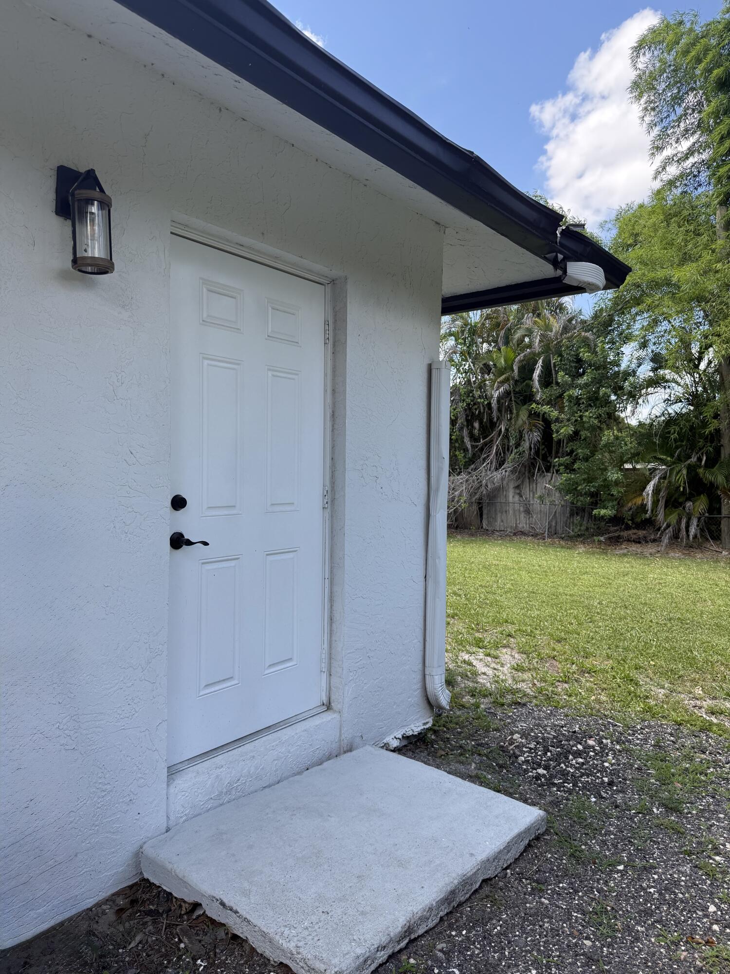 LOXAHATCHEE GROVES - Residential