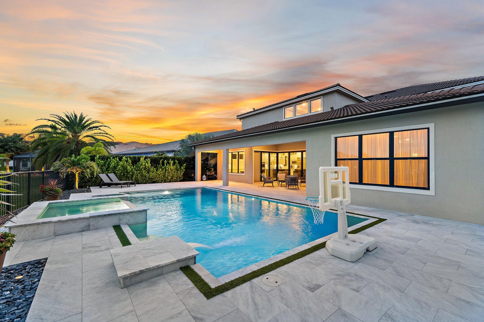 SONOMA ISLES - Residential