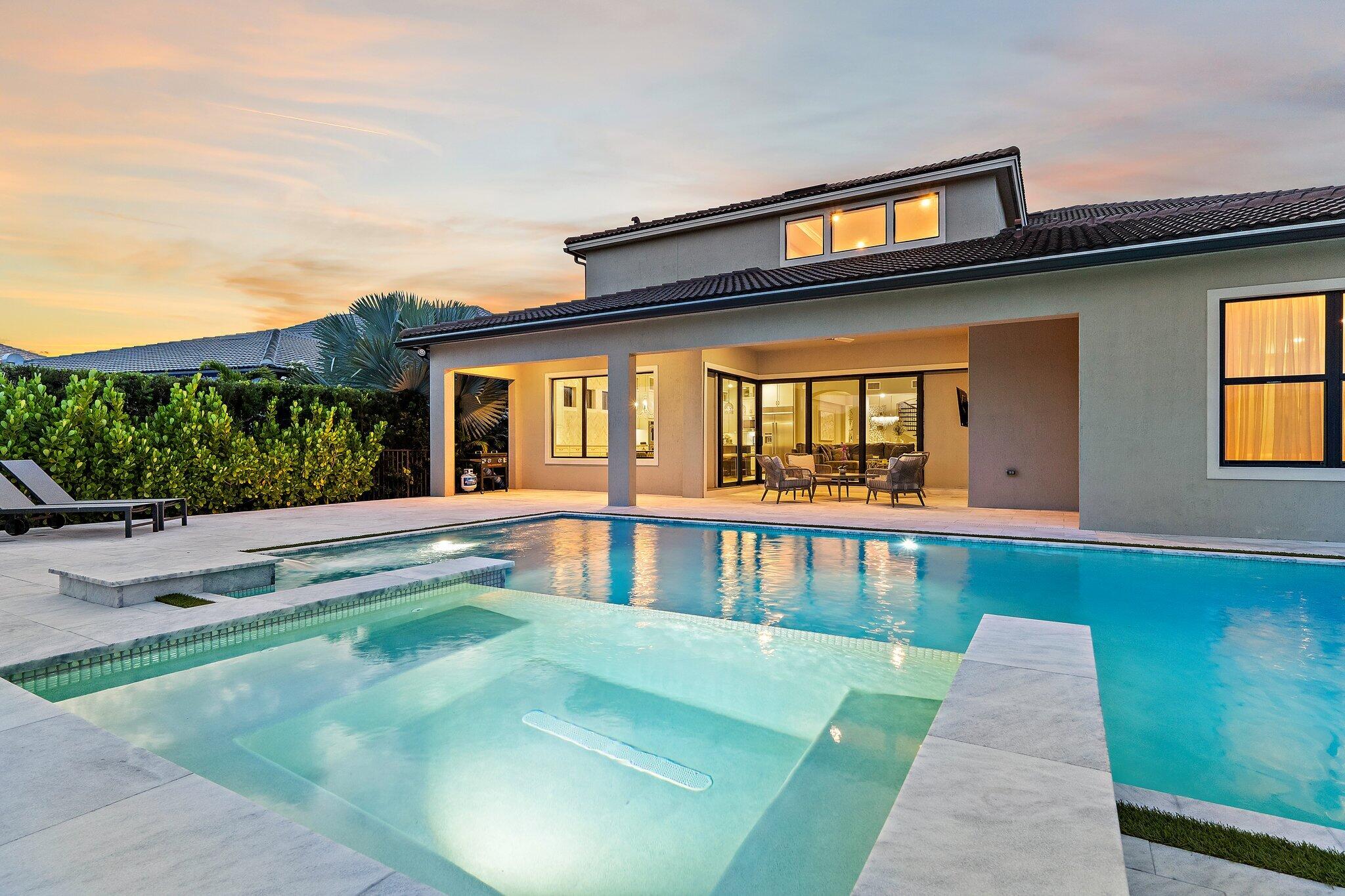 SONOMA ISLES - Residential