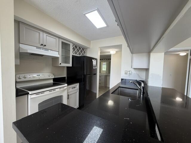 SUN VISTA GARDENS CONDO - Residential Lease