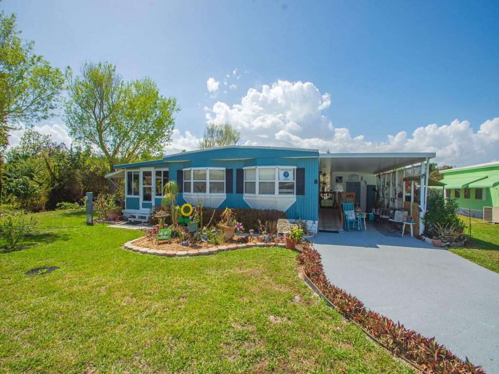 Spanish Lakes Riverfront - Residential