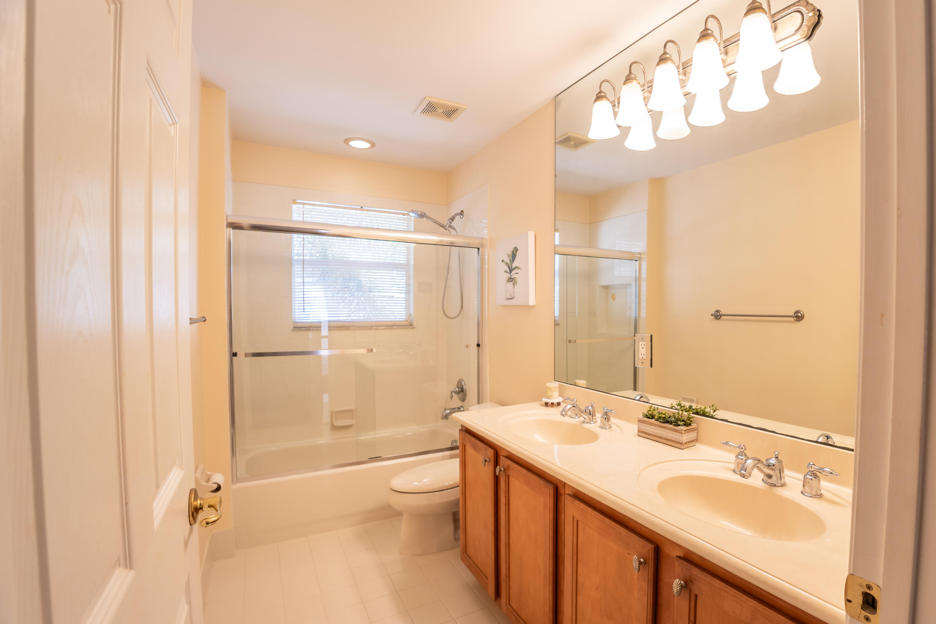 CANYON ISLES 1 - Residential