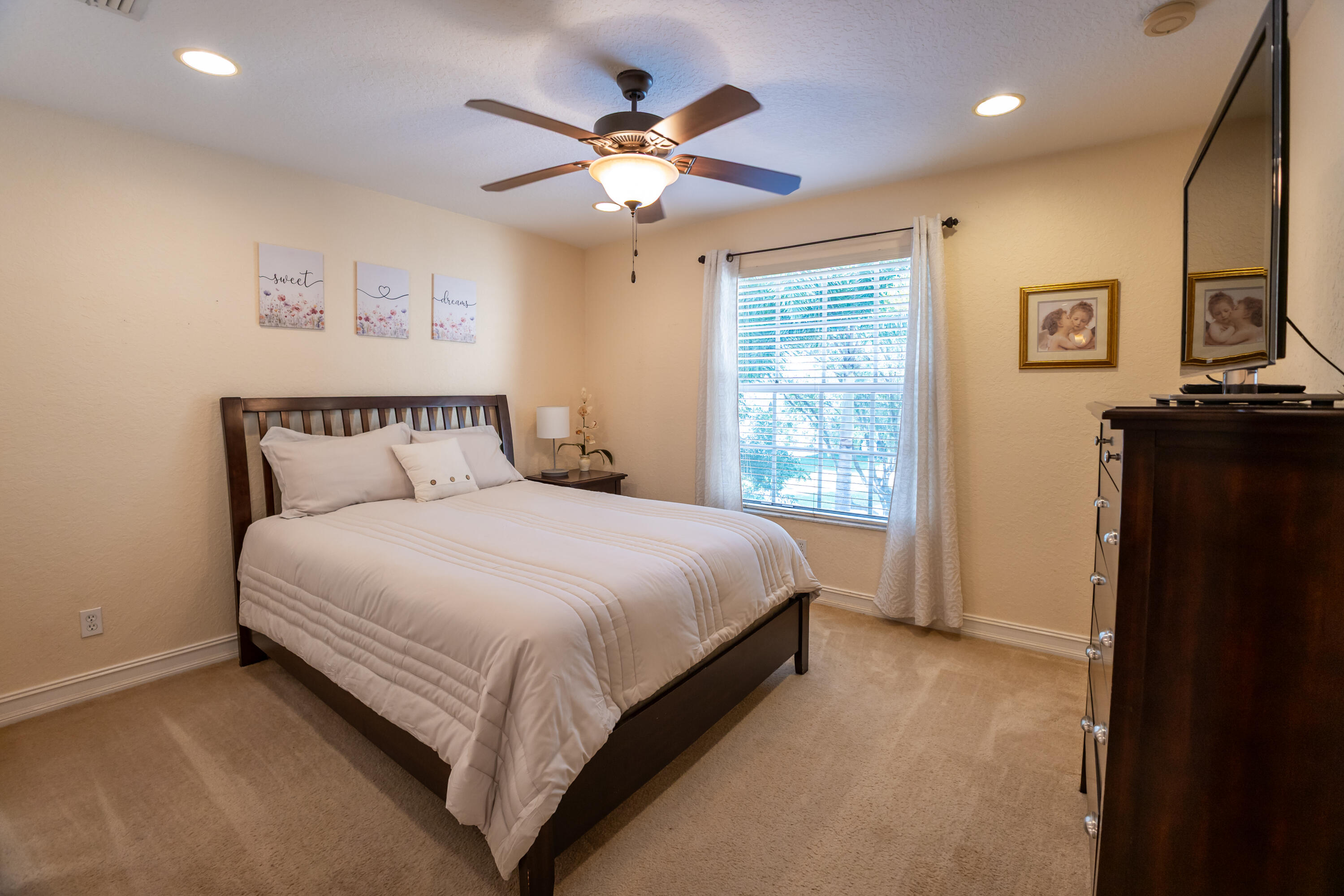 CANYON ISLES 1 - Residential