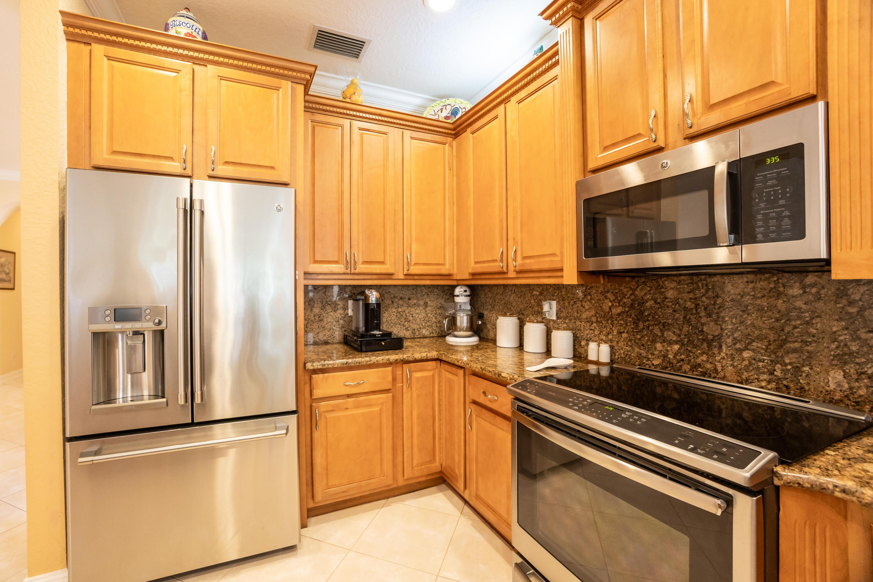 CANYON ISLES 1 - Residential