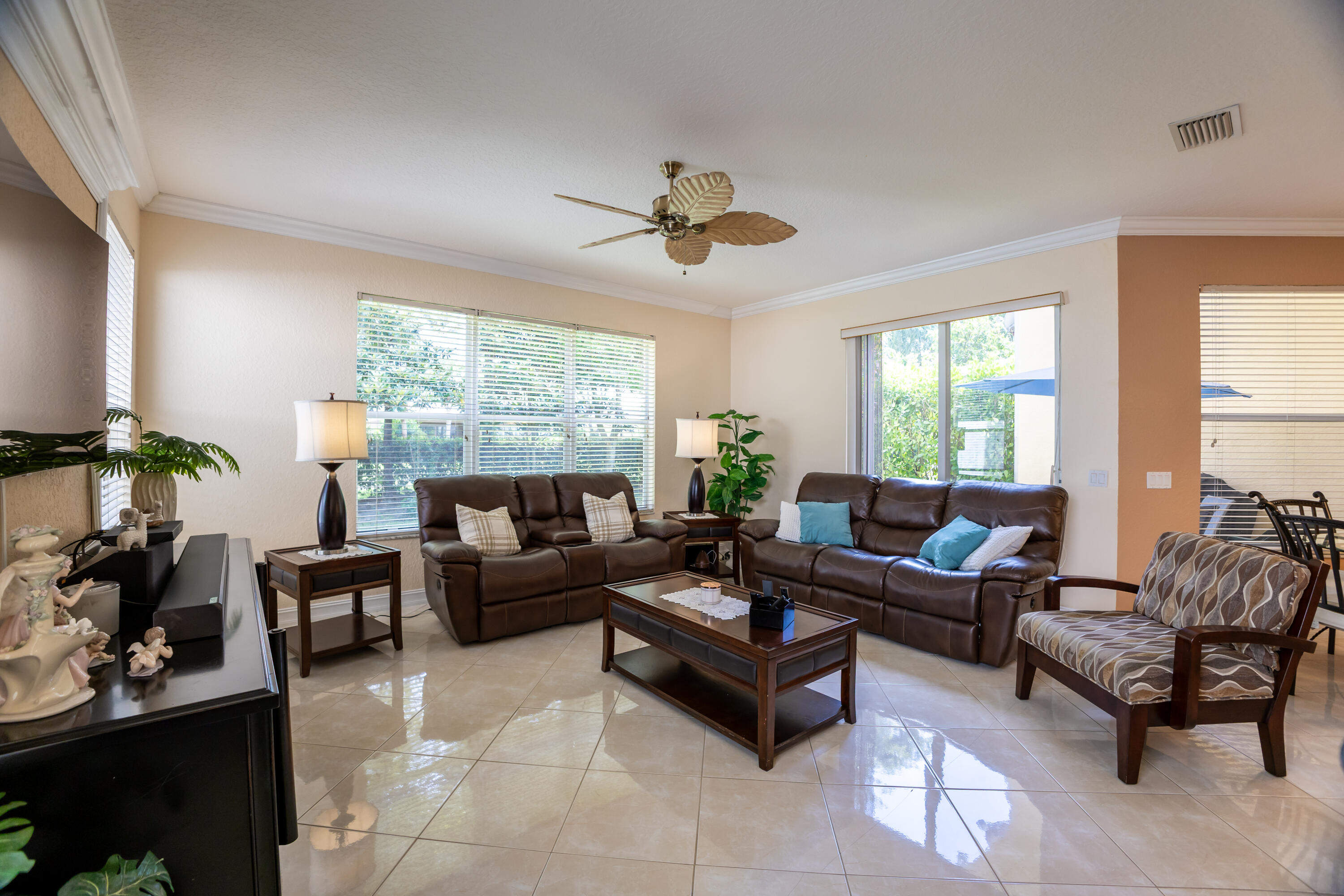 CANYON ISLES 1 - Residential
