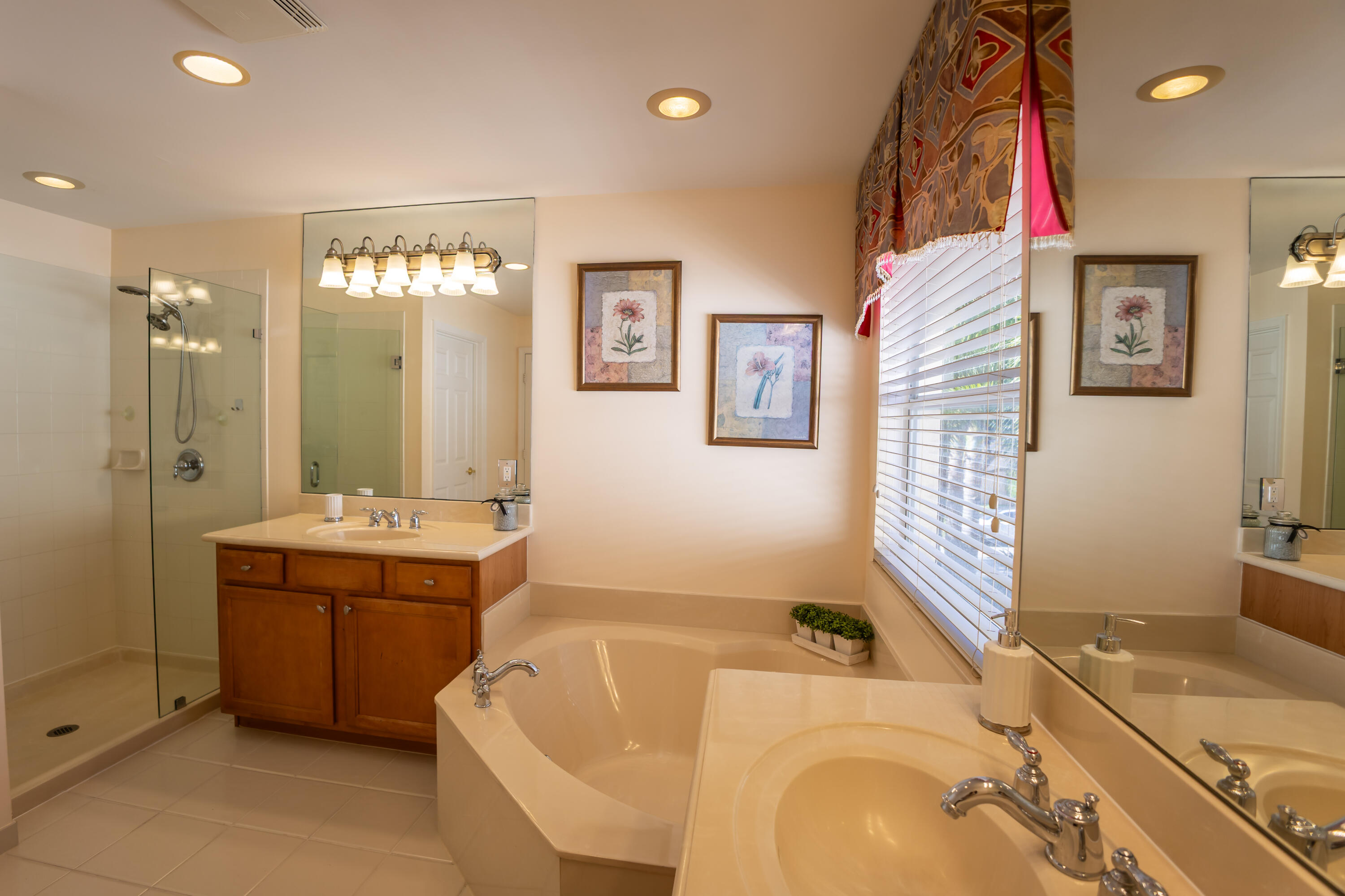 CANYON ISLES 1 - Residential