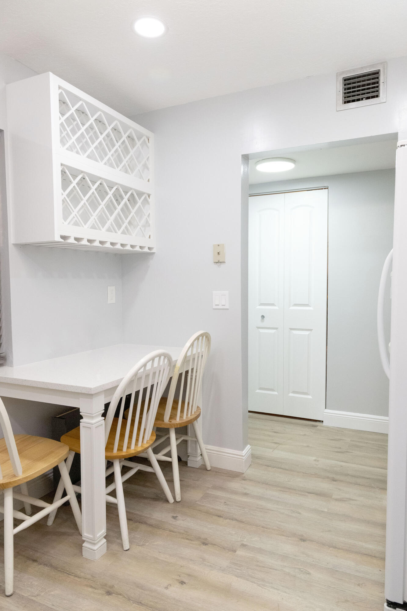 SOMERSET NO FIVE CONDO - Residential