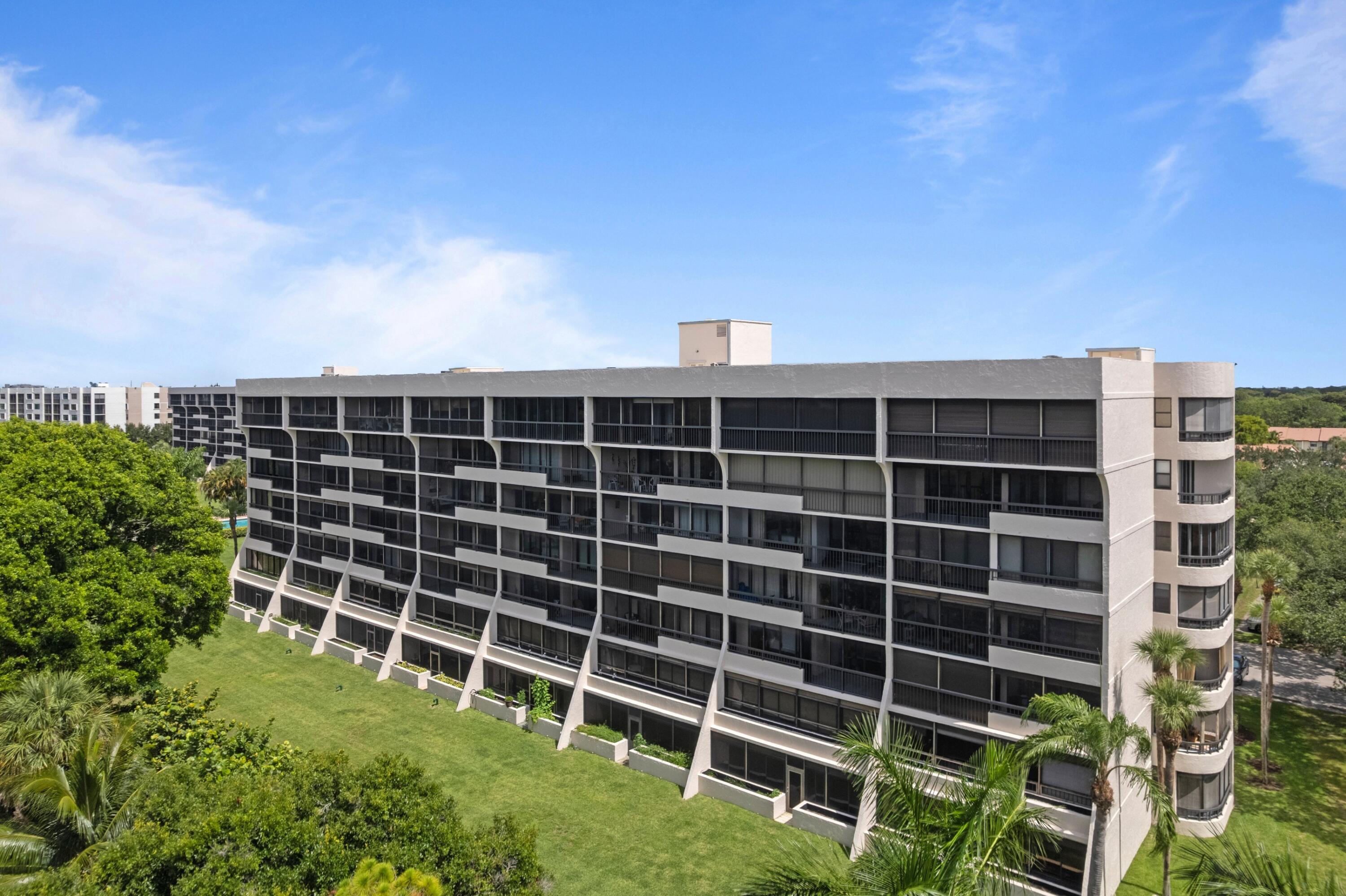 GLENS CONDO - Residential