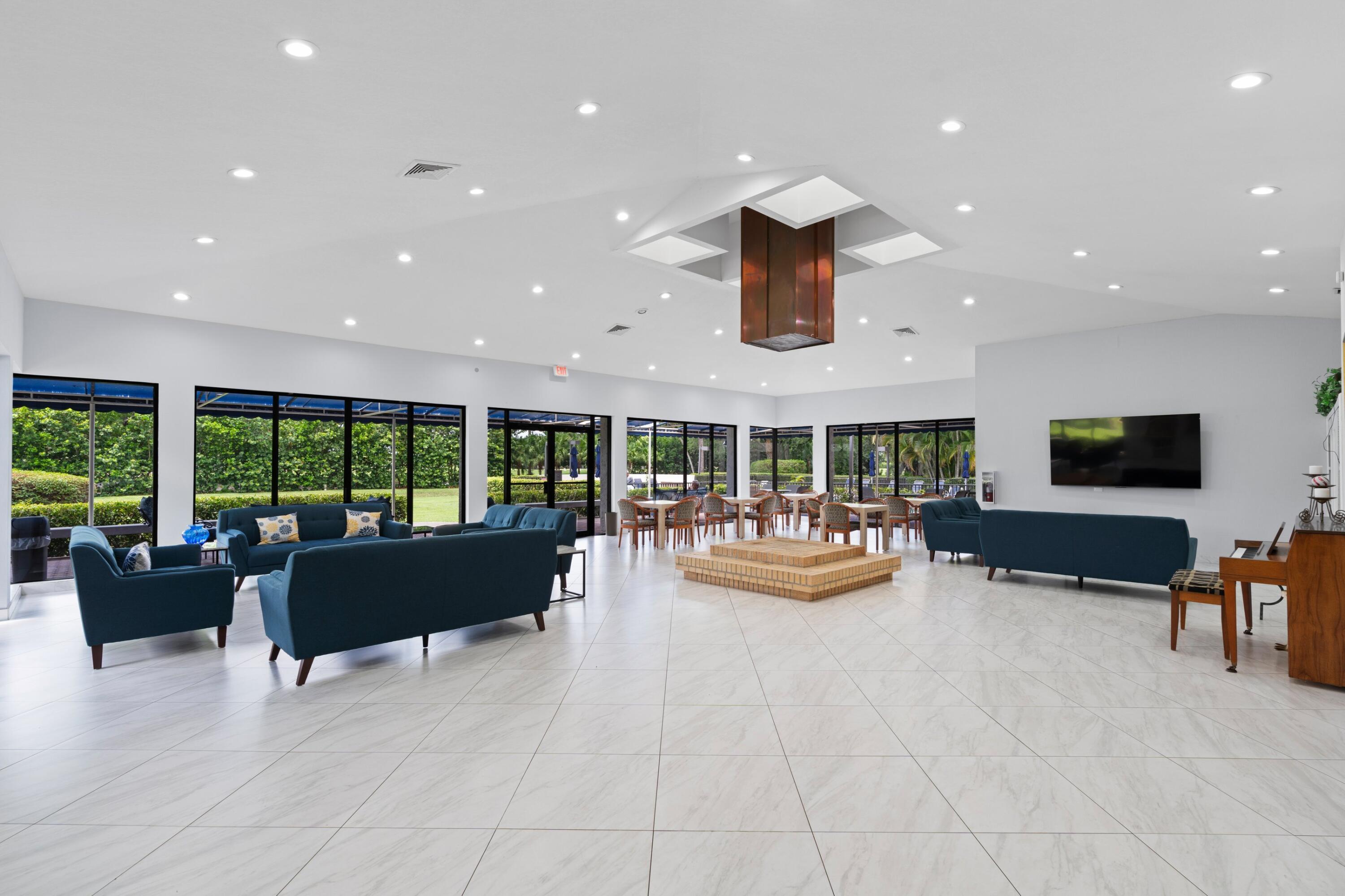 GLENS CONDO - Residential
