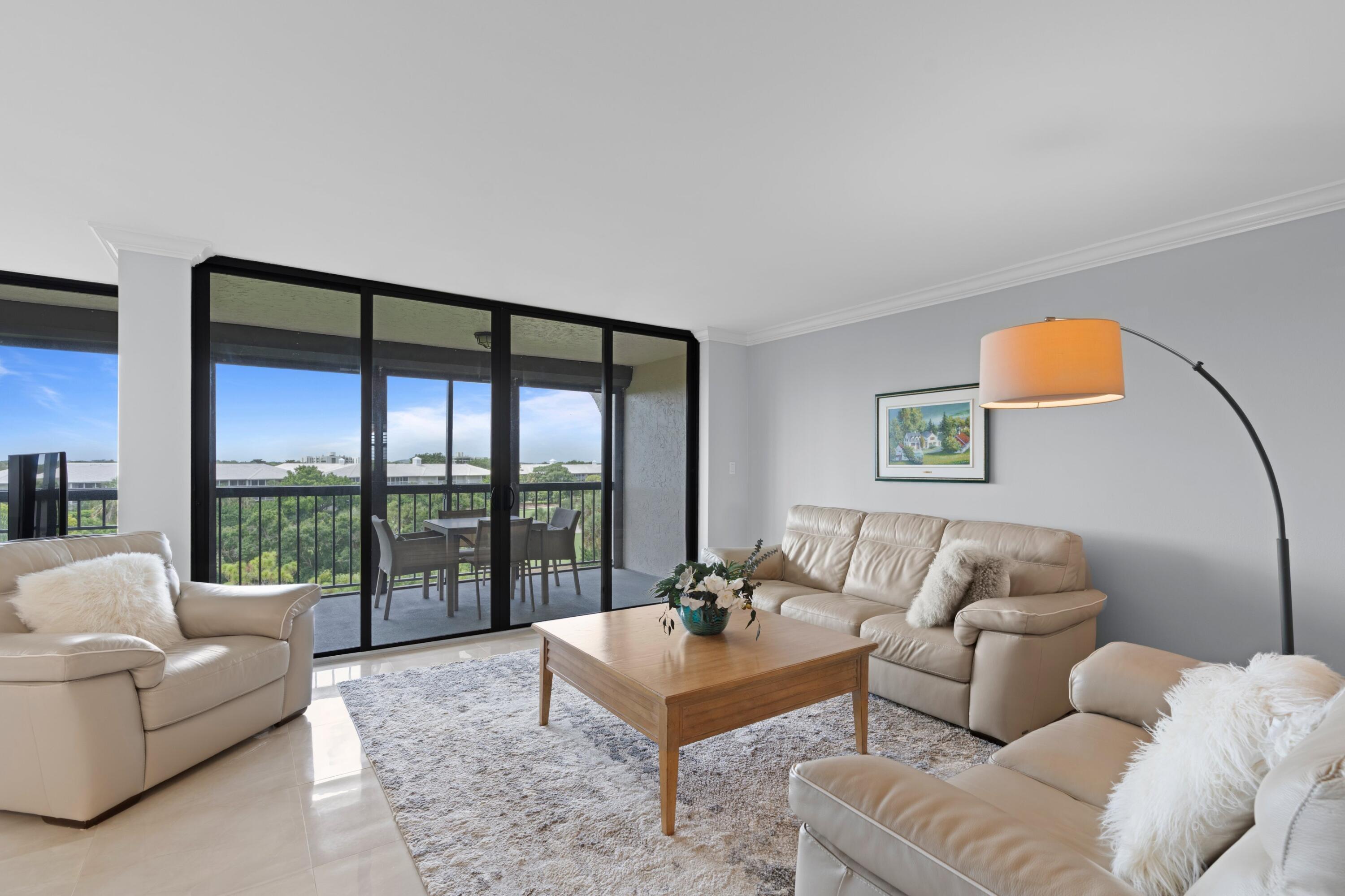 GLENS CONDO - Residential