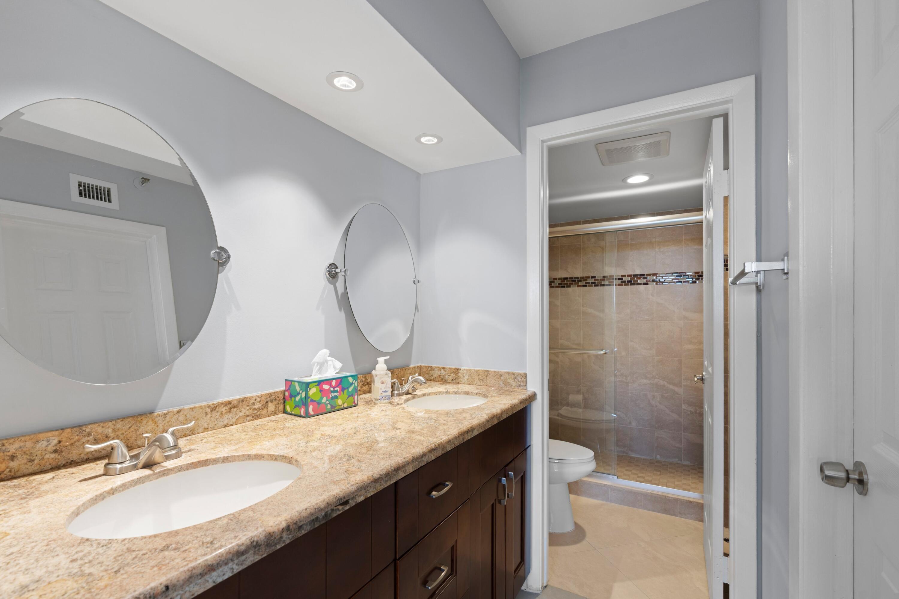 GLENS CONDO - Residential