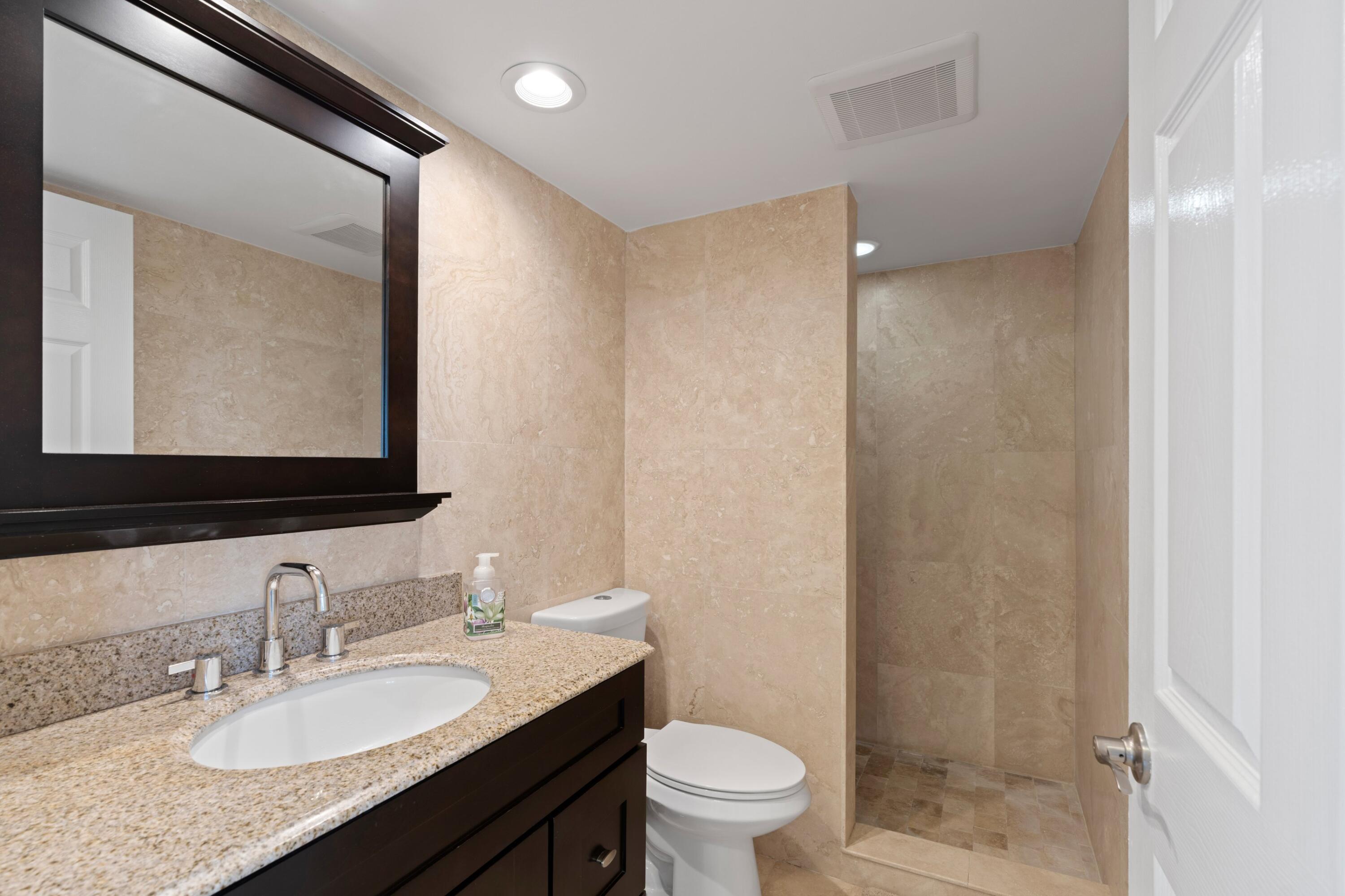 GLENS CONDO - Residential