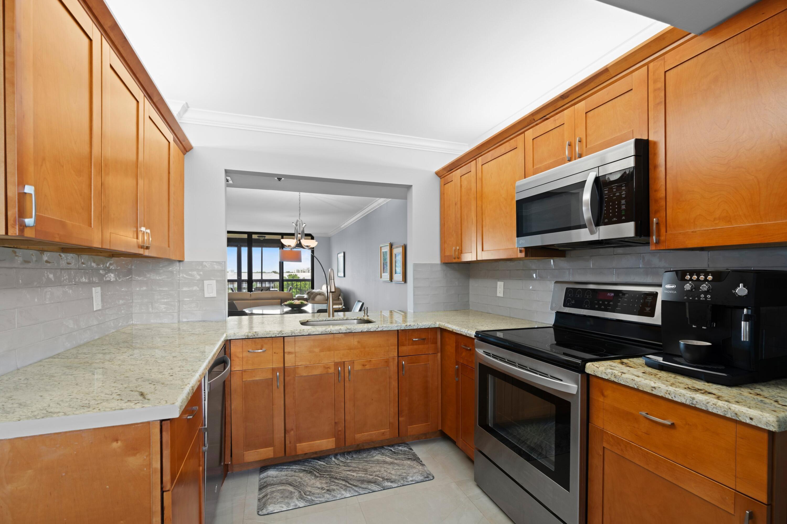 GLENS CONDO - Residential