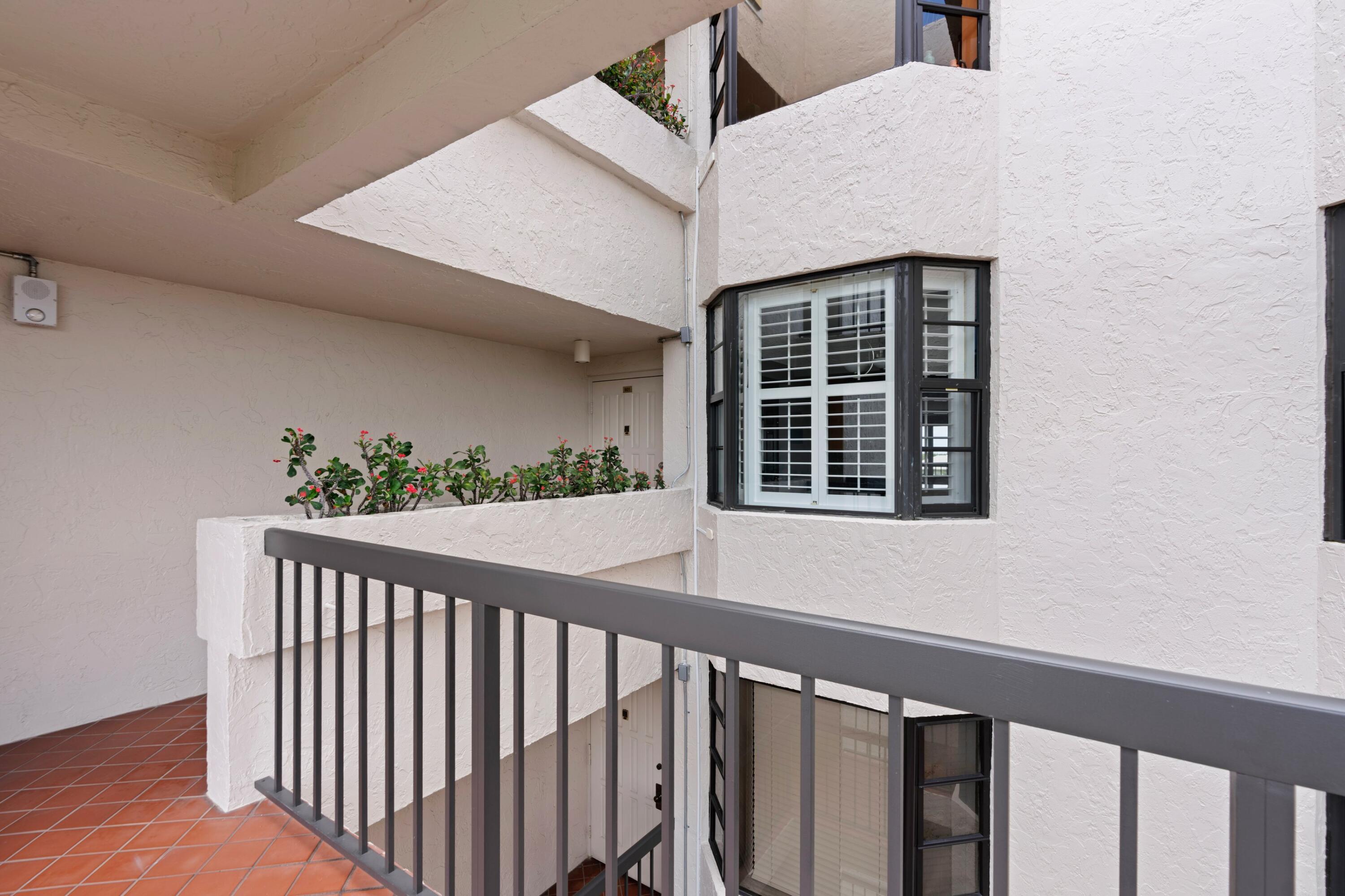 GLENS CONDO - Residential