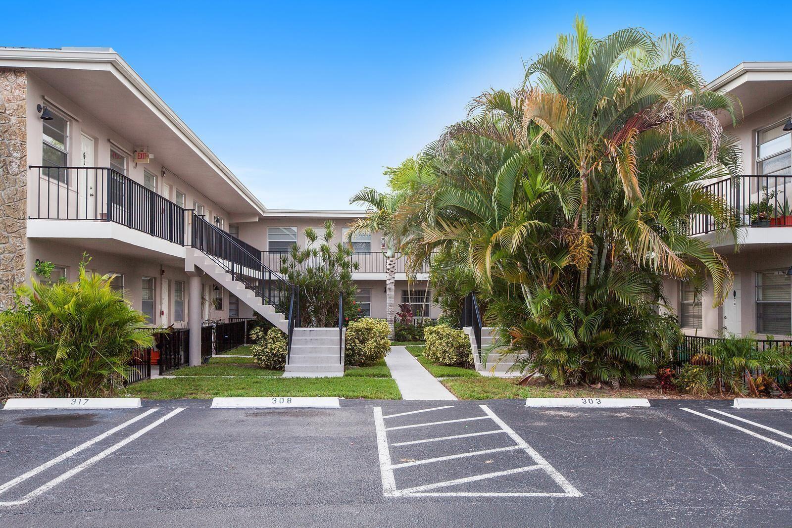Location, Location, Location! This charming 1 bed / 1 bath corner-unit condo on the 1st floor is all about convenience and comfort. Ideally situated near several shopping malls, the beach, public transportation, and more—everything you need is just minutes away! Assigned parking adds to the ease of living, and the community laundry is conveniently located right next to your front door. Locally managed with an easy move-in process!!!
