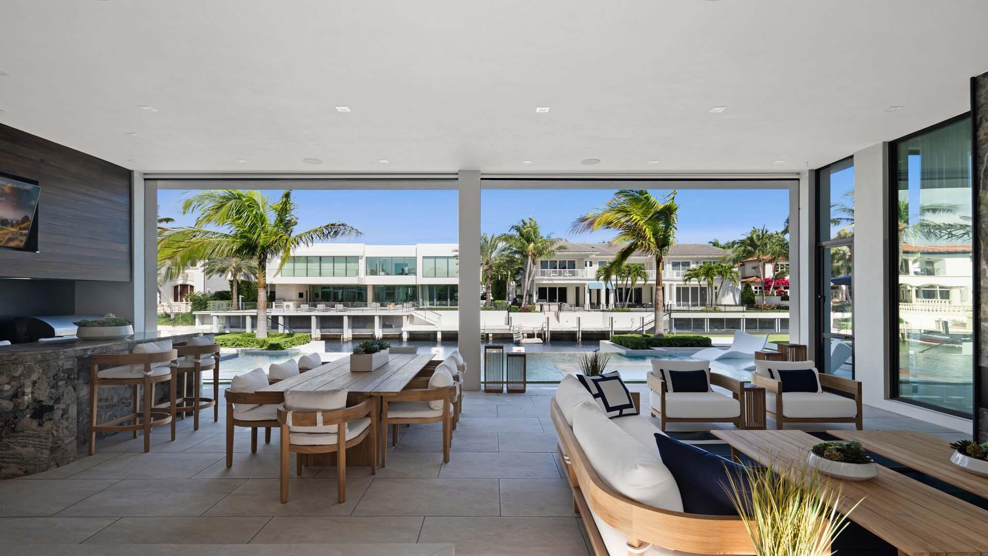 ROYAL PALM YACHT & COUNTRY CLUB - Residential