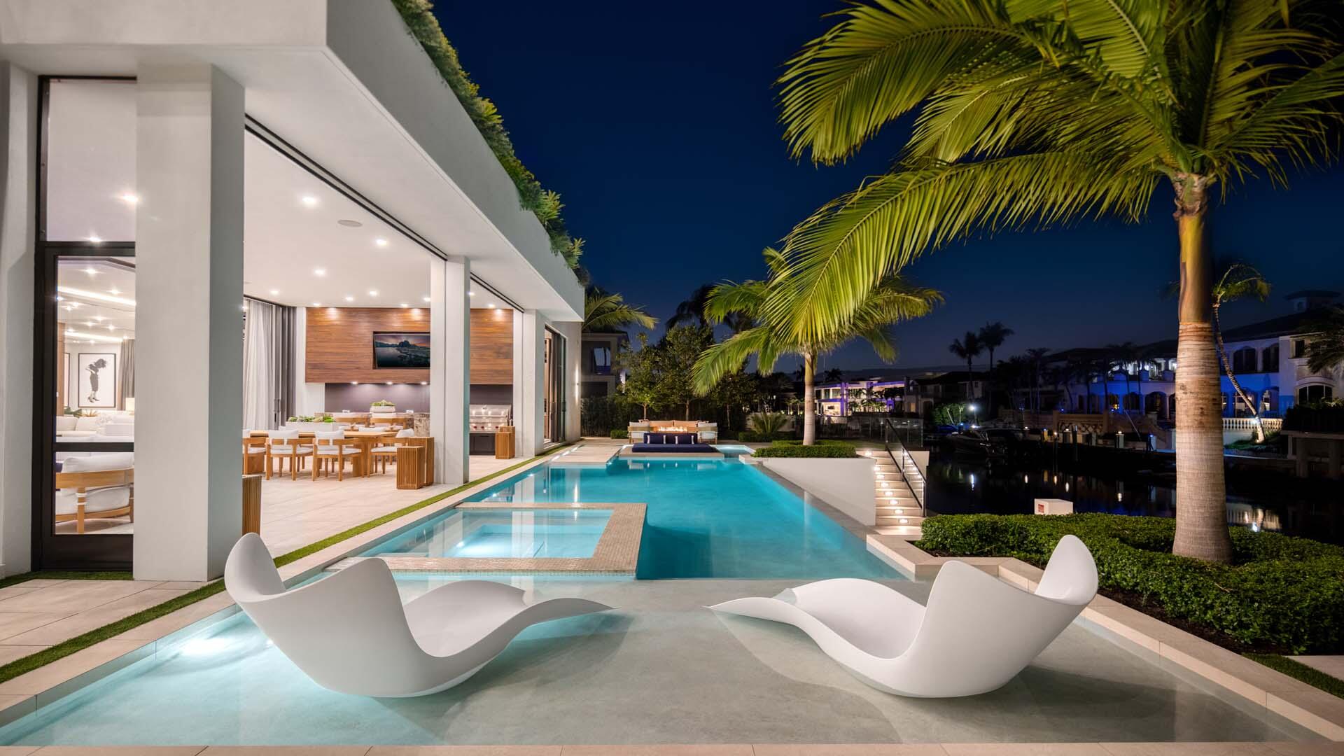ROYAL PALM YACHT & COUNTRY CLUB - Residential