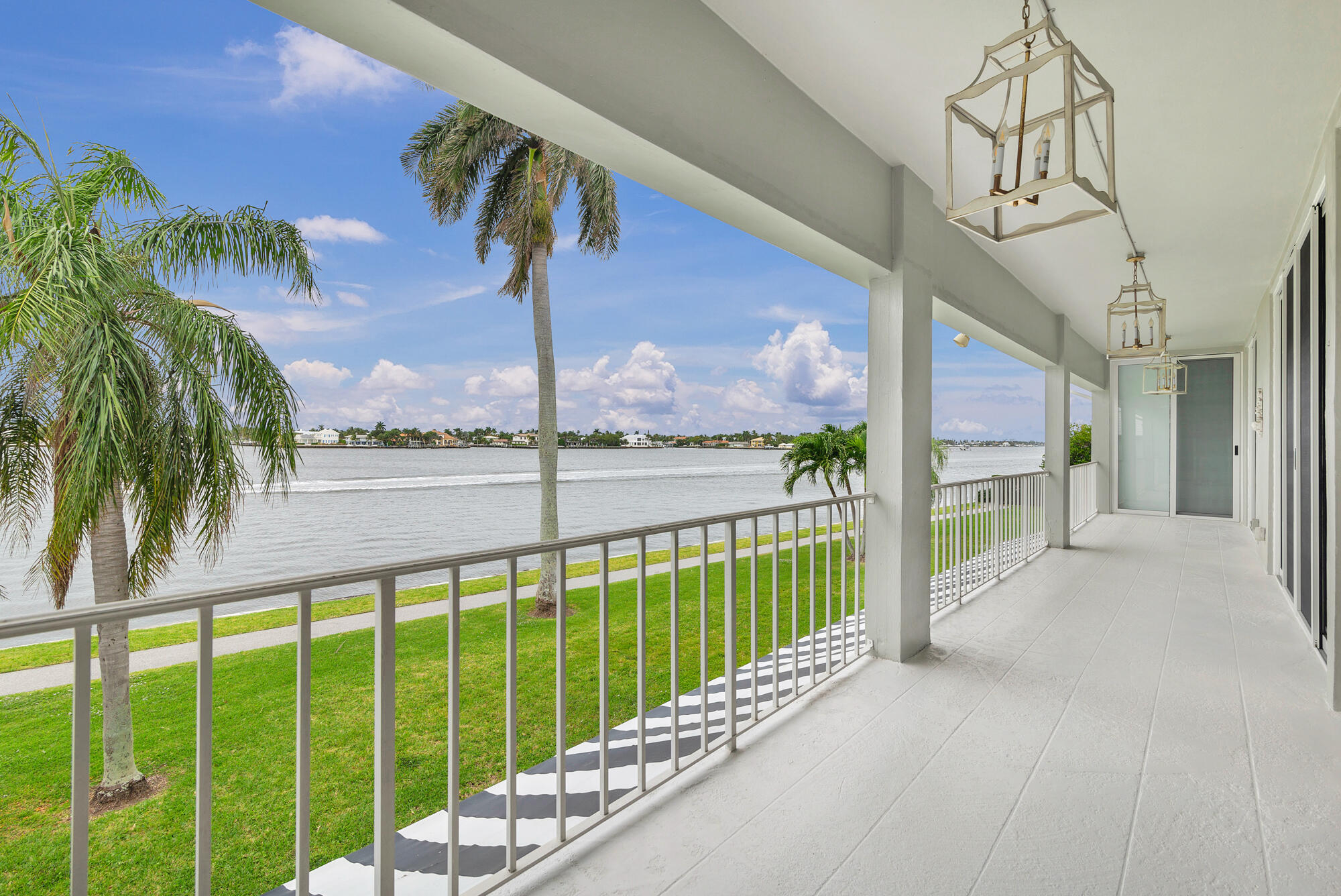 CHATEAU CHEVERNY IBIS ISLE CONDO - Residential
