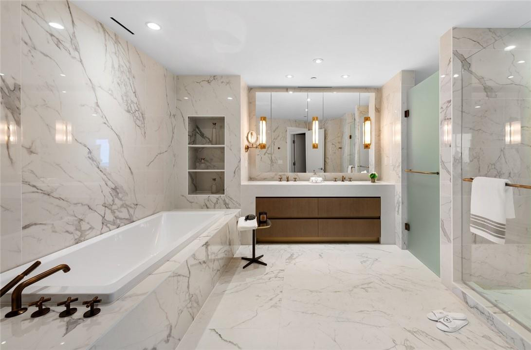 Four Seasons - Residential