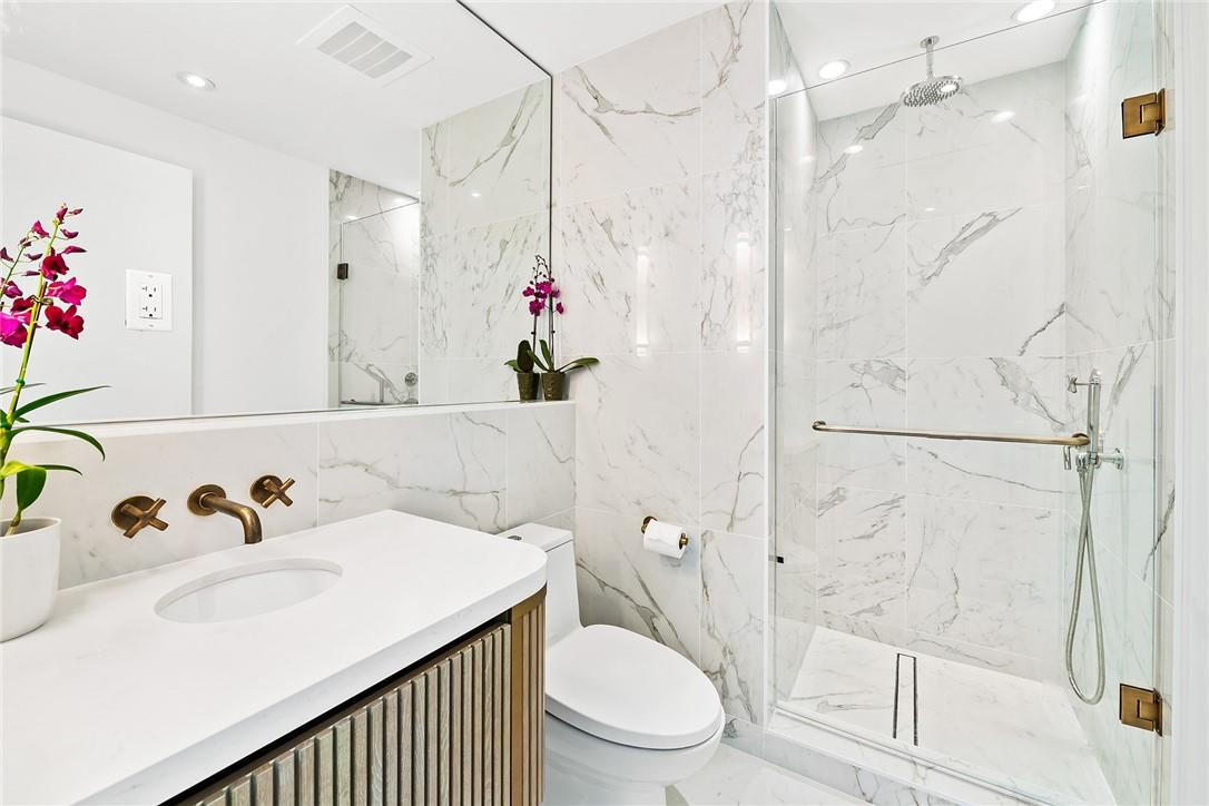 Four Seasons - Residential