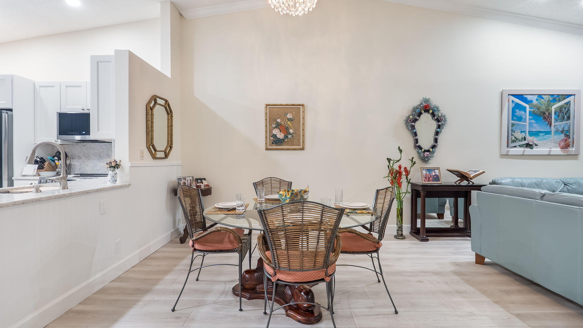 HUNTINGTON POINTE - Residential