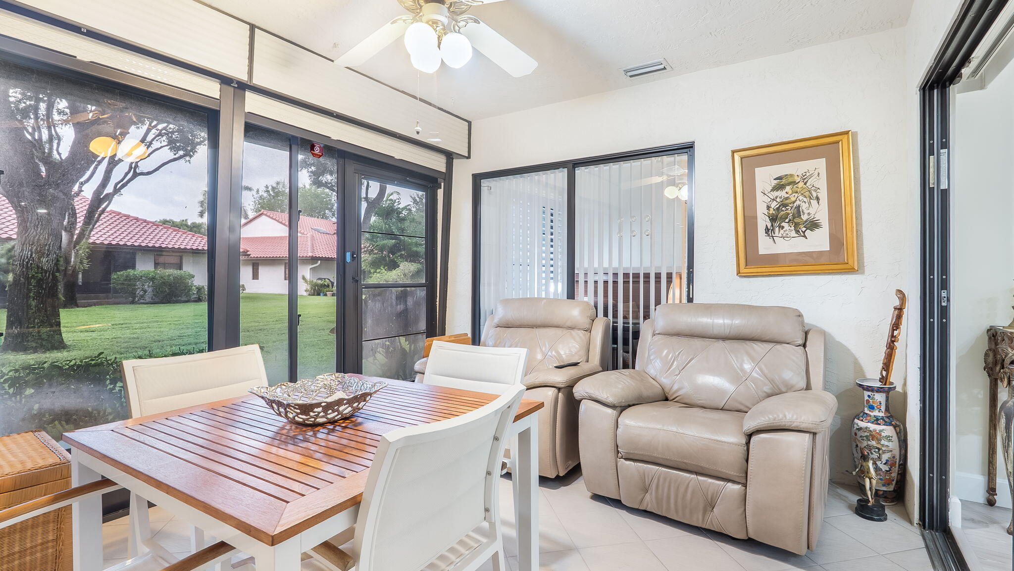 HUNTINGTON POINTE - Residential