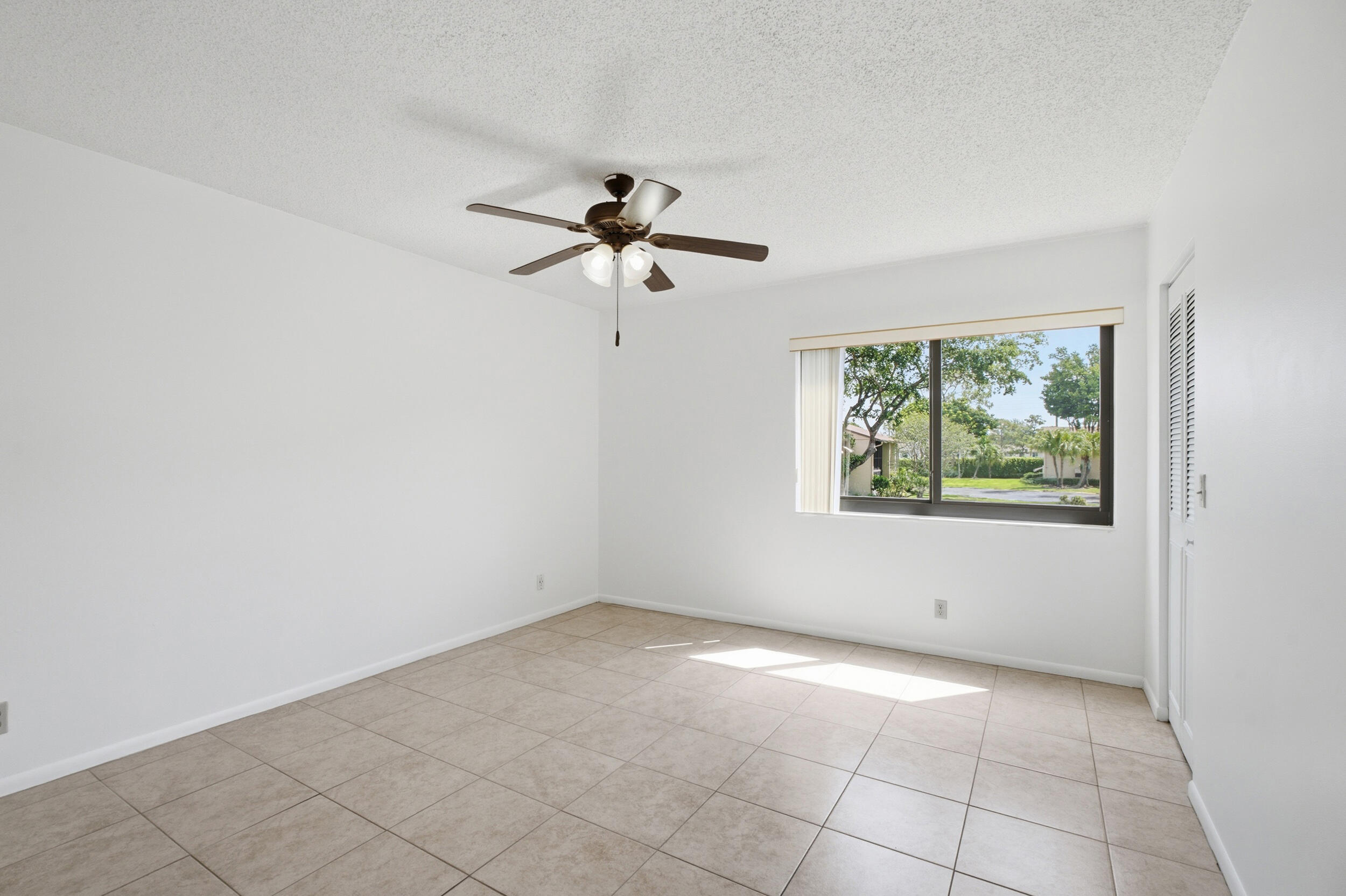 PINE RIDGE NORTH I CONDO - Residential Lease