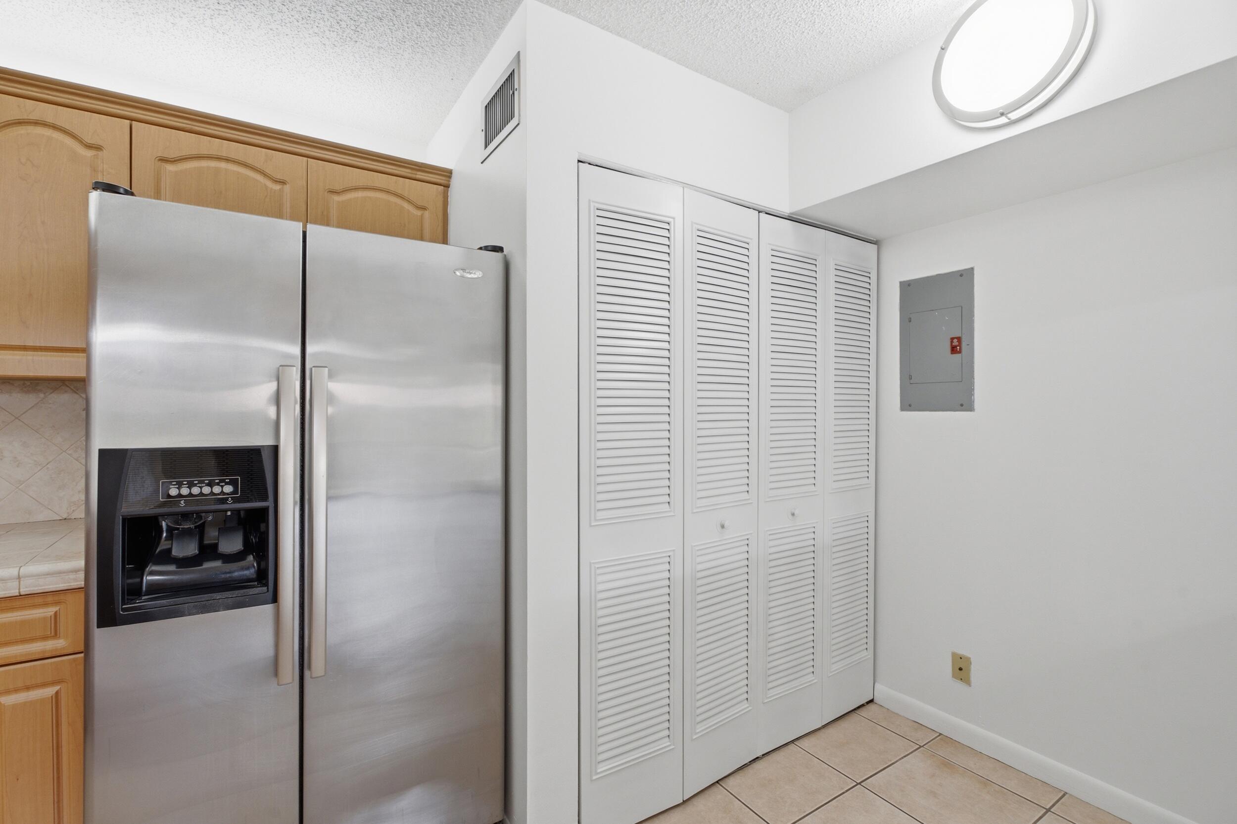 PINE RIDGE NORTH I CONDO - Residential Lease