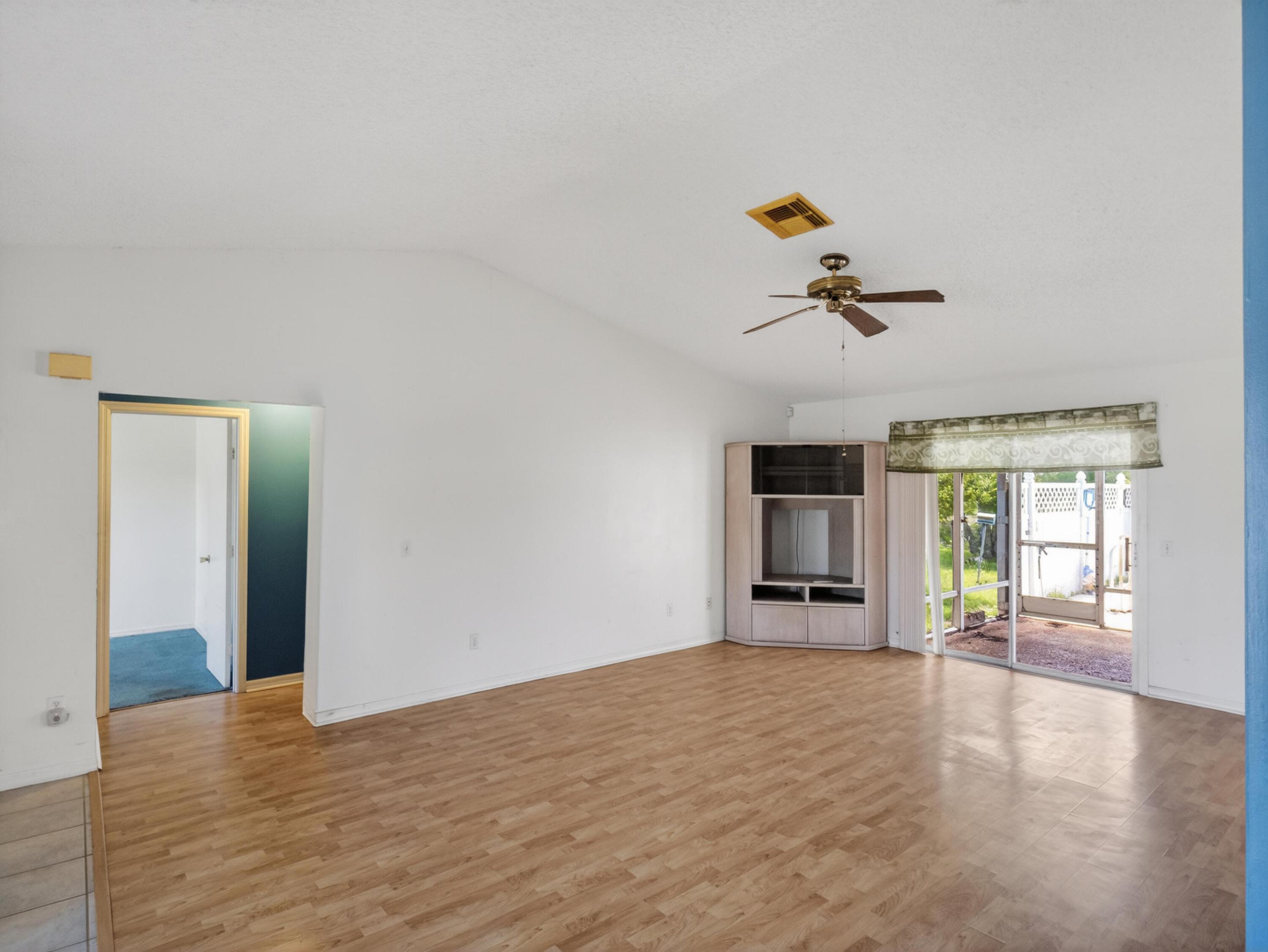 PORT ST LUCIE SECTION 16 - Residential