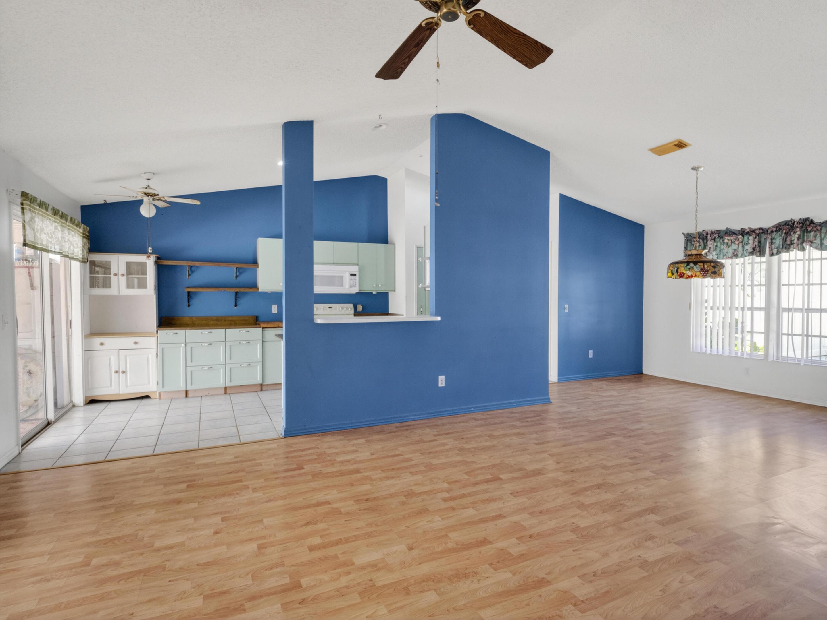 PORT ST LUCIE SECTION 16 - Residential