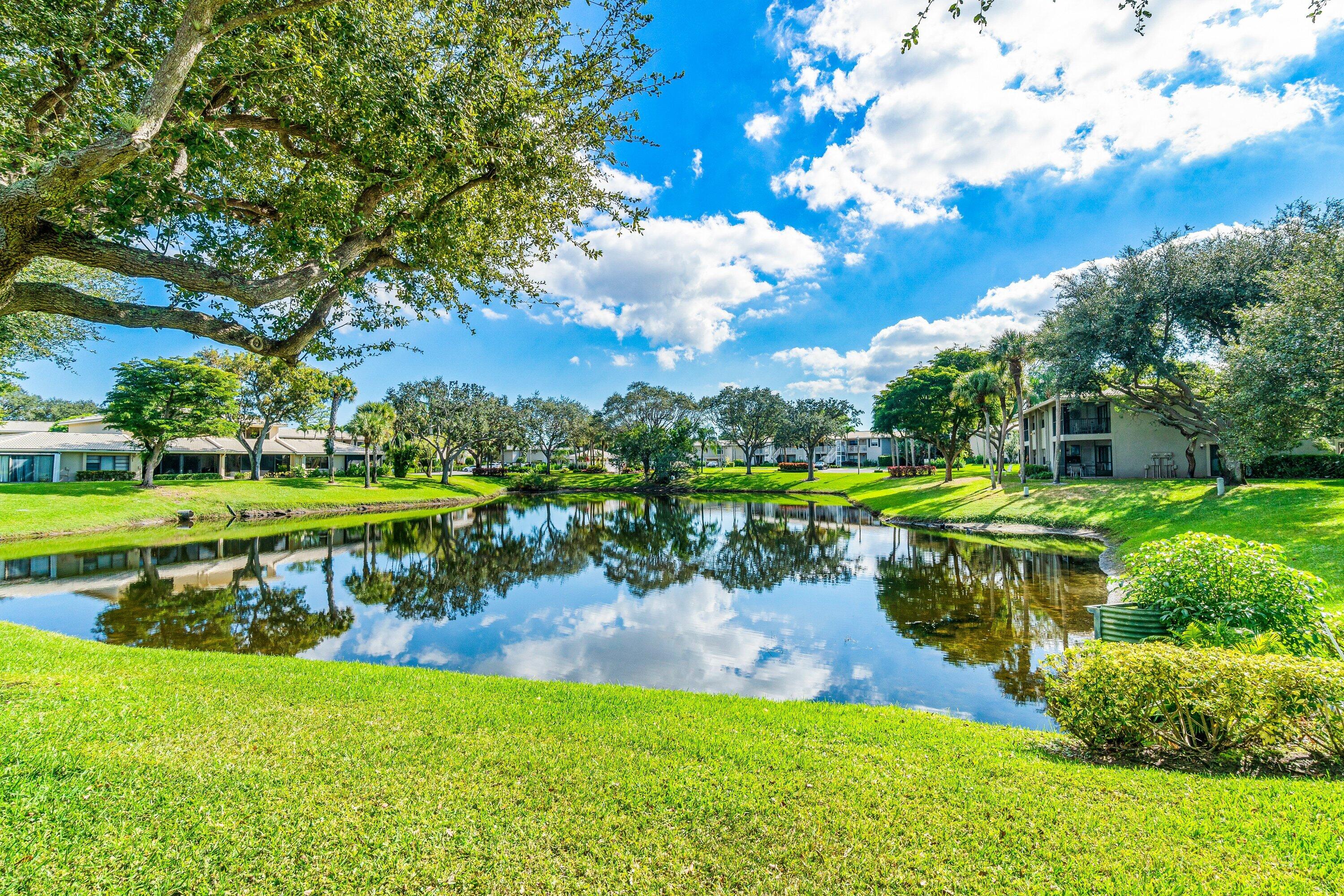 STRATFORD AT HUNTERS RUN CONDO - Residential