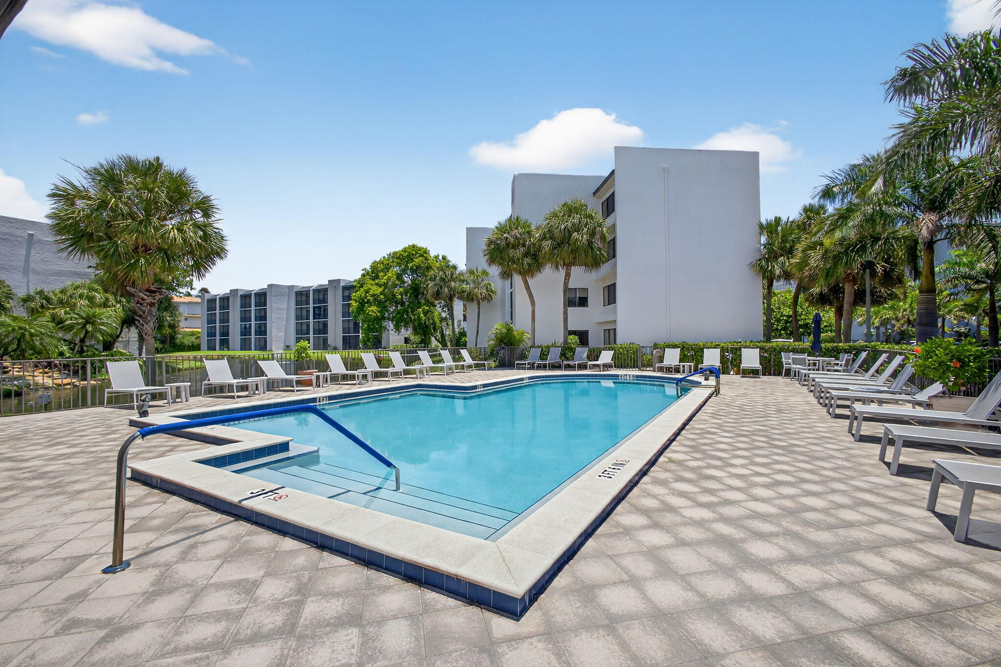 SEA RISE CONDO - Residential