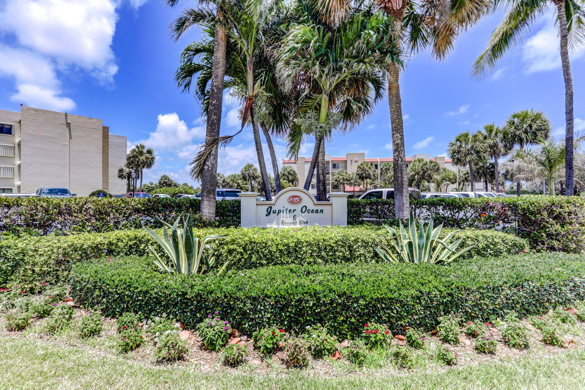 SEA RISE CONDO - Residential