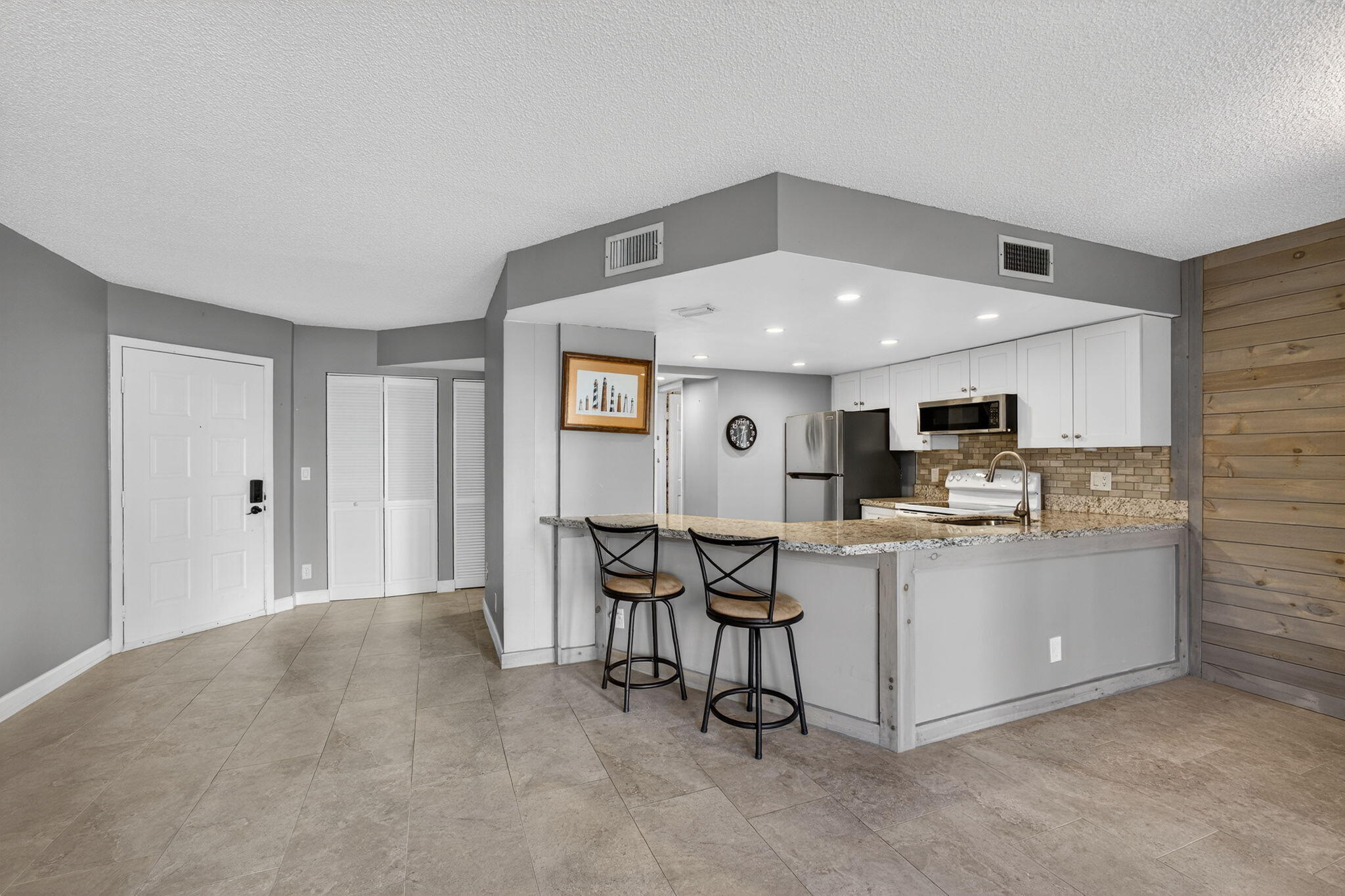 SEA RISE CONDO - Residential