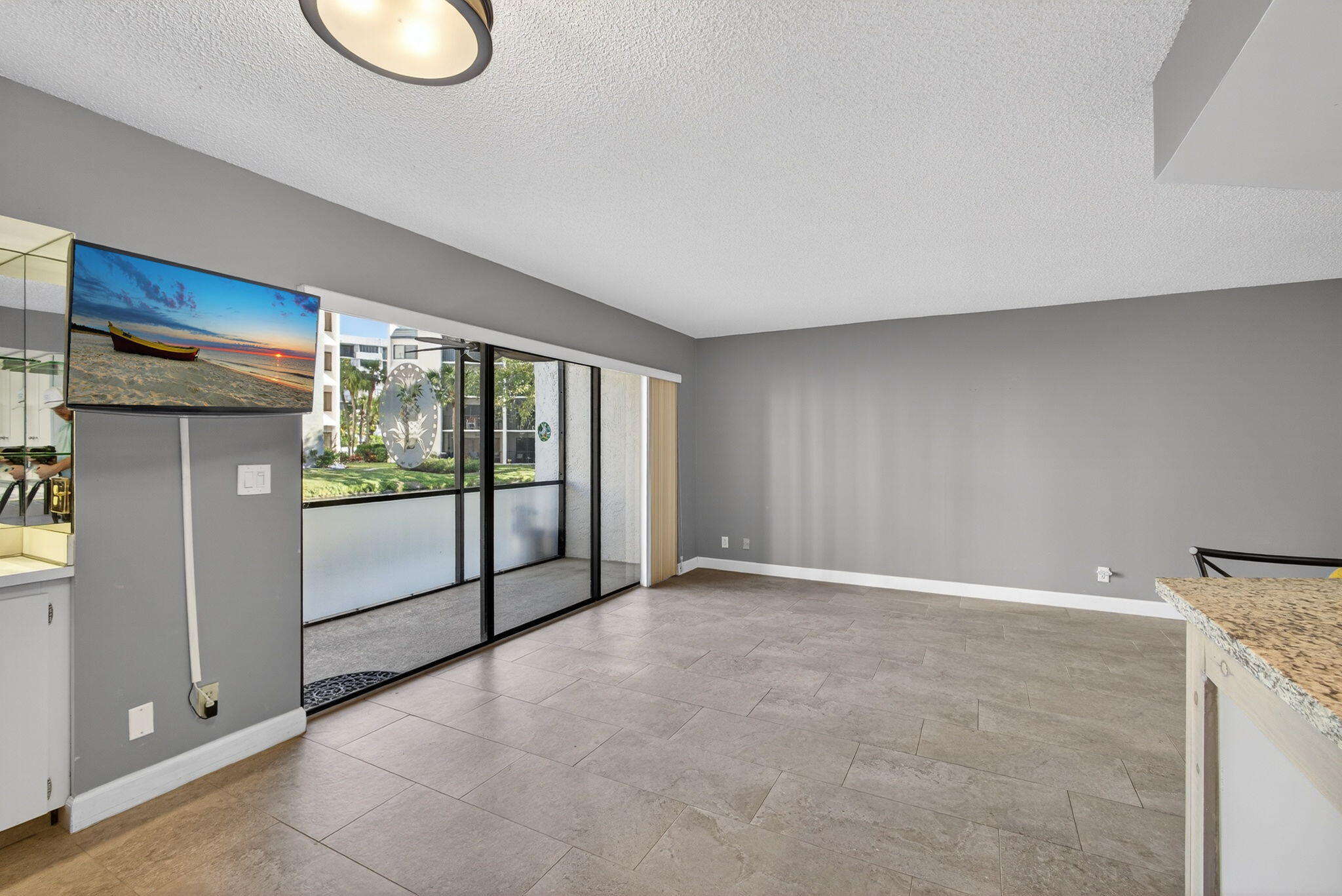SEA RISE CONDO - Residential