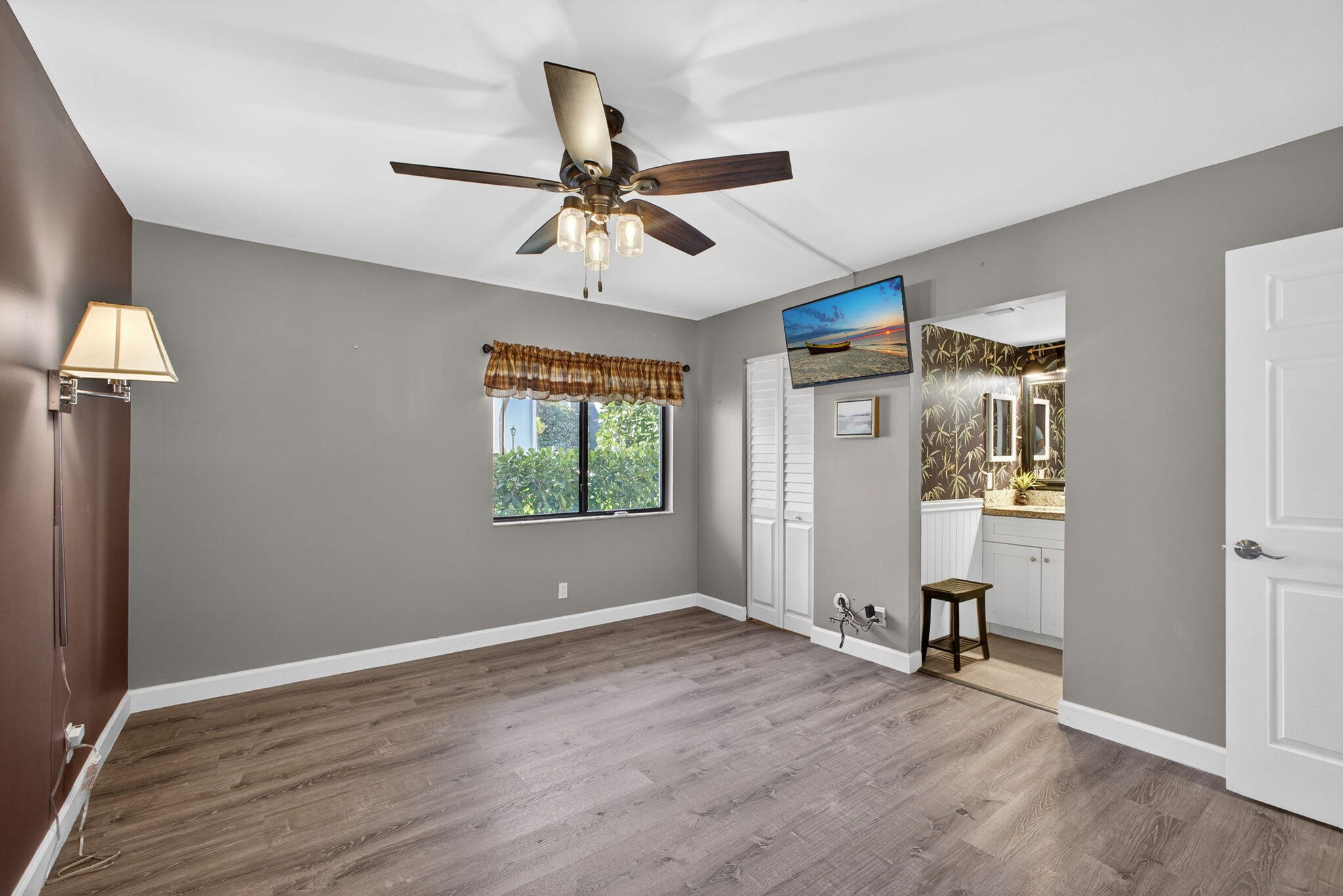 SEA RISE CONDO - Residential
