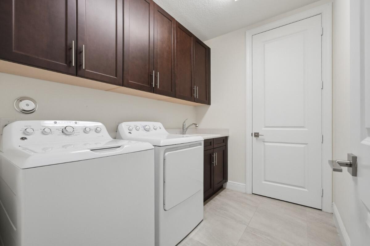 Parkland Bay - Residential Lease