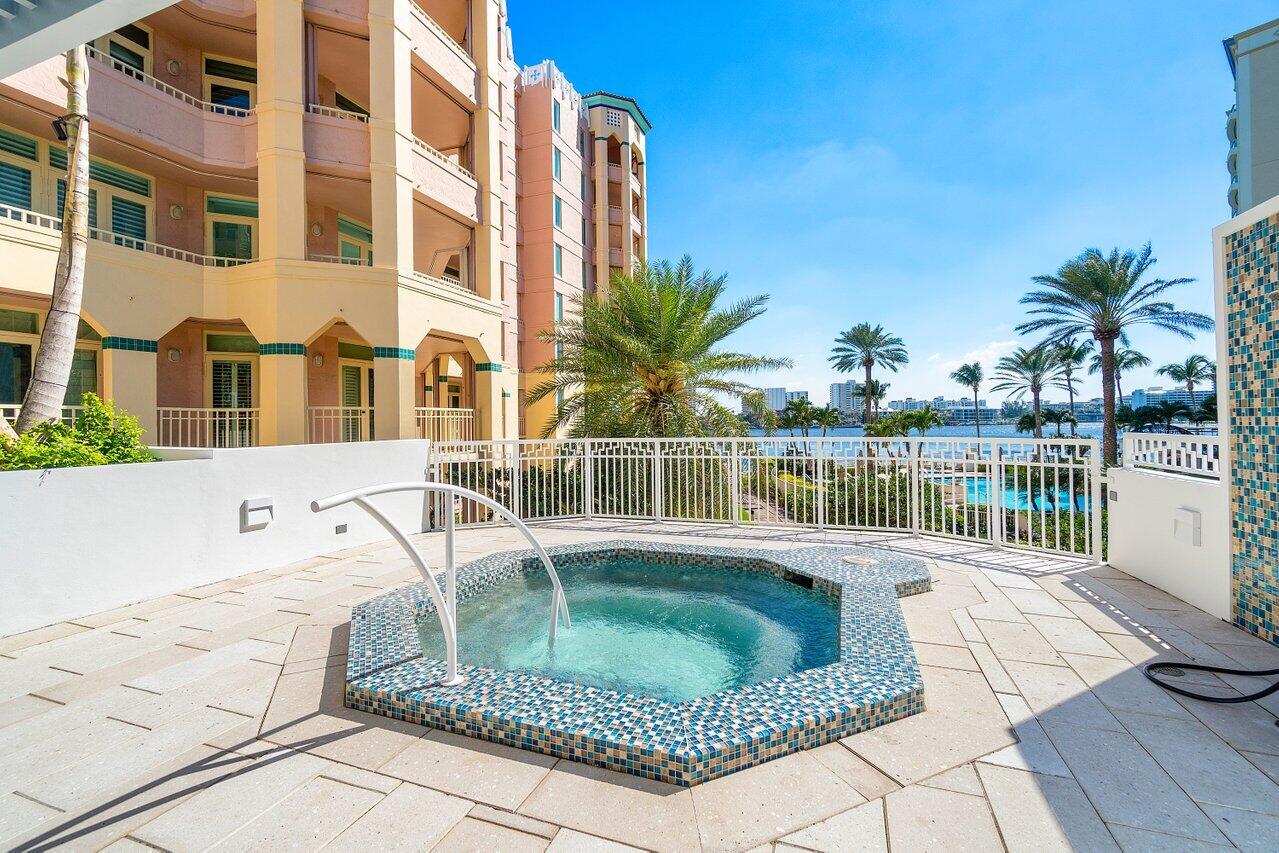 MIZNER TOWER - Residential