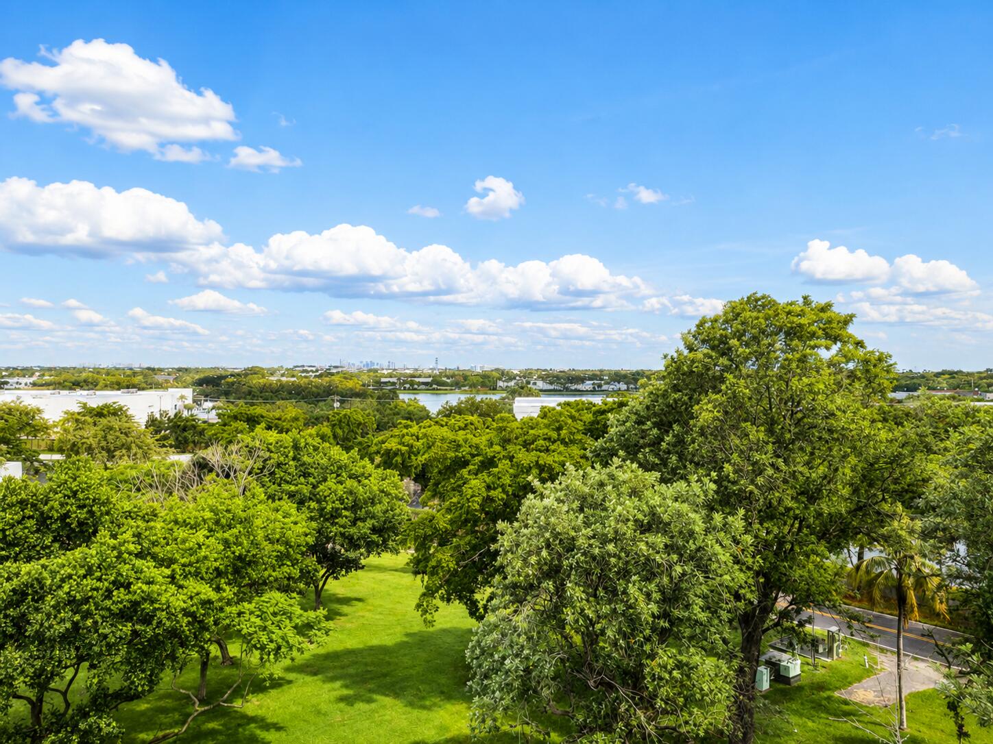 NO 13 PALM-AIRE COUNTRY CLUB - Residential