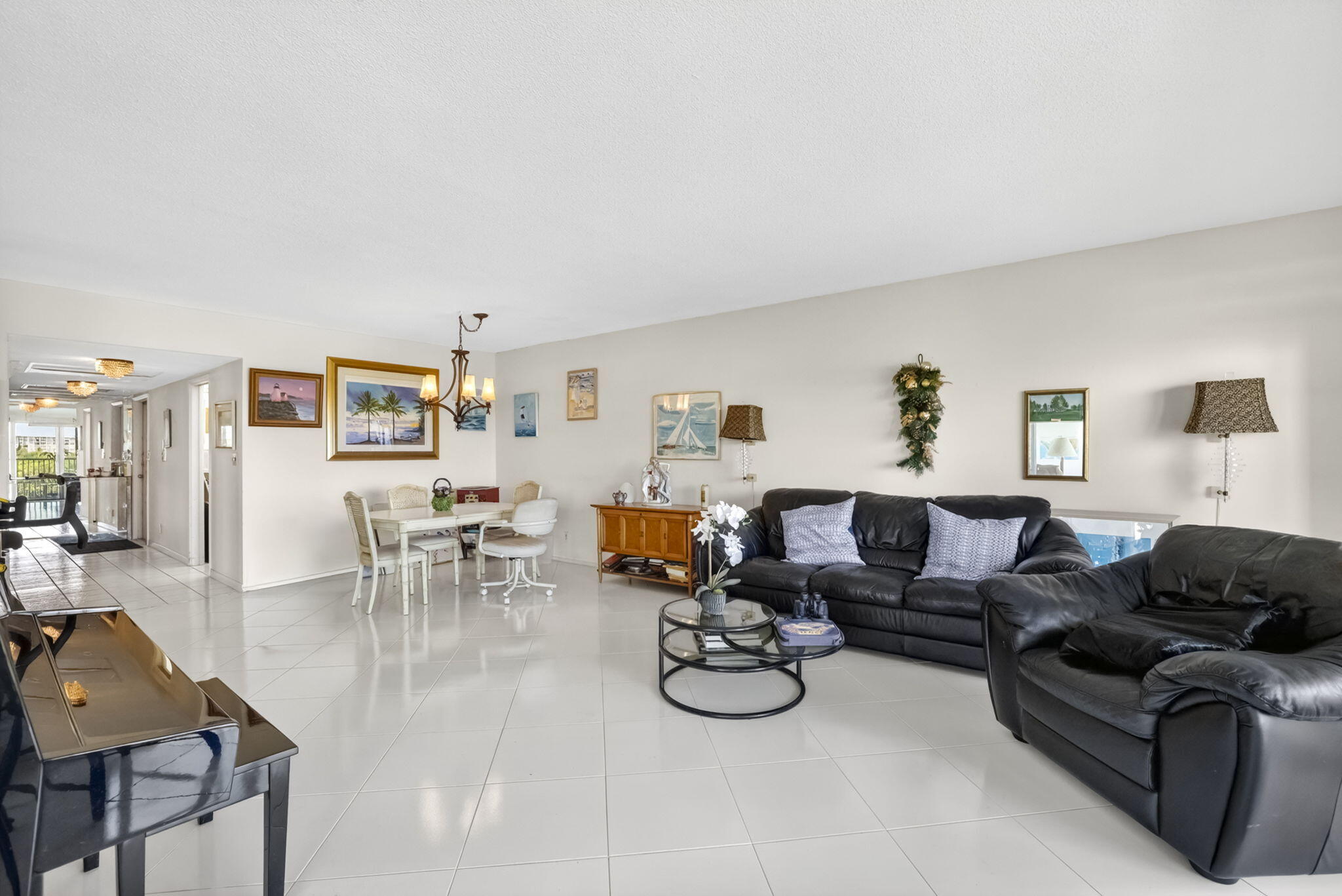 NO 13 PALM-AIRE COUNTRY CLUB - Residential