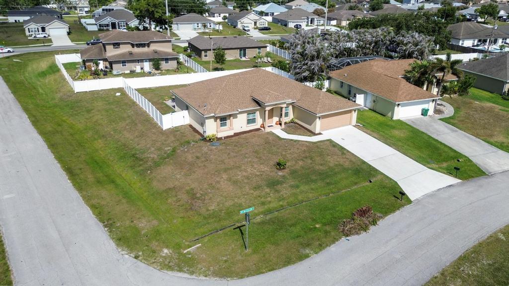 PORT ST LUCIE SECTION 33 - Residential