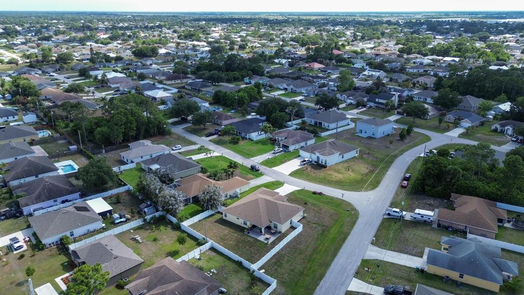 PORT ST LUCIE SECTION 33 - Residential